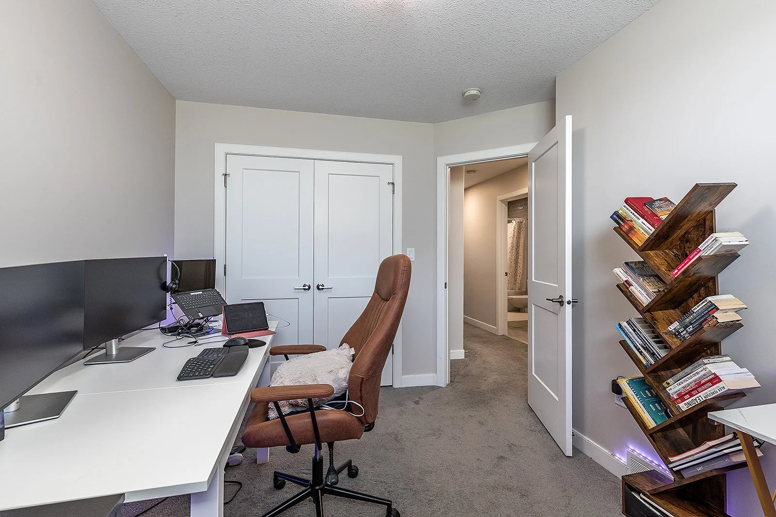 71 Ranchlands Blvd NE-50.jpg