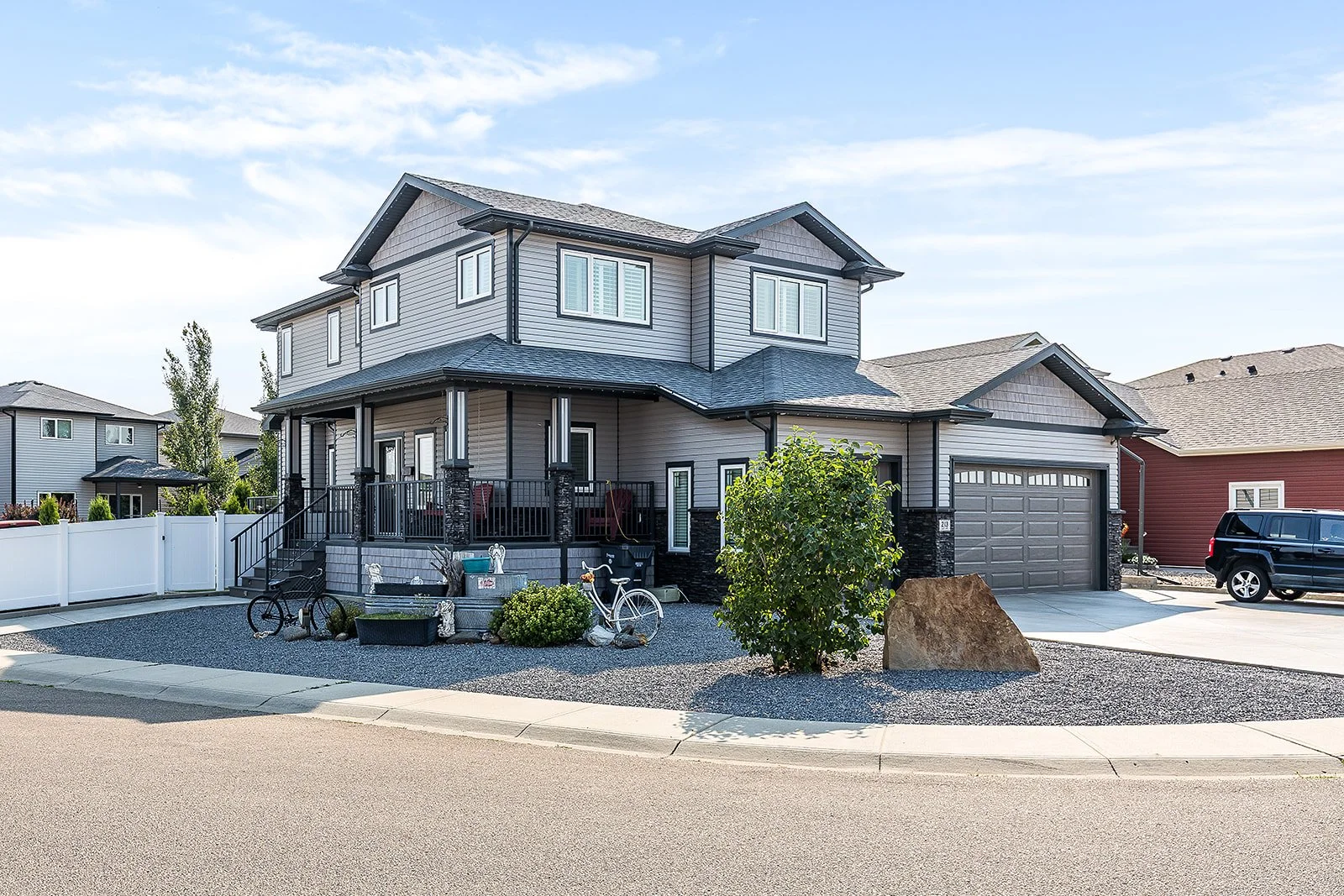 213 Somerside Rd SE-1.jpg