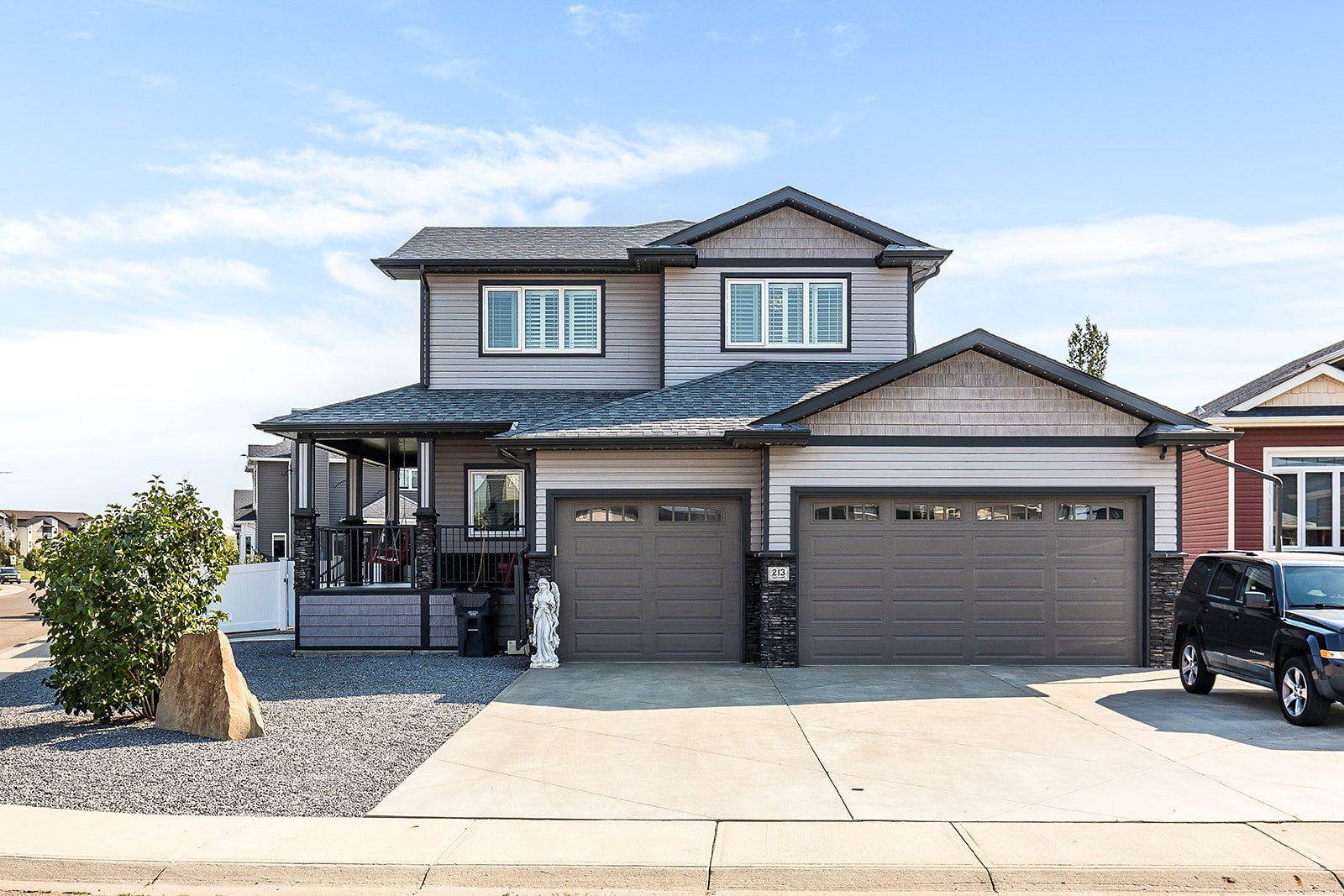 213 Somerside Rd SE-2.jpg