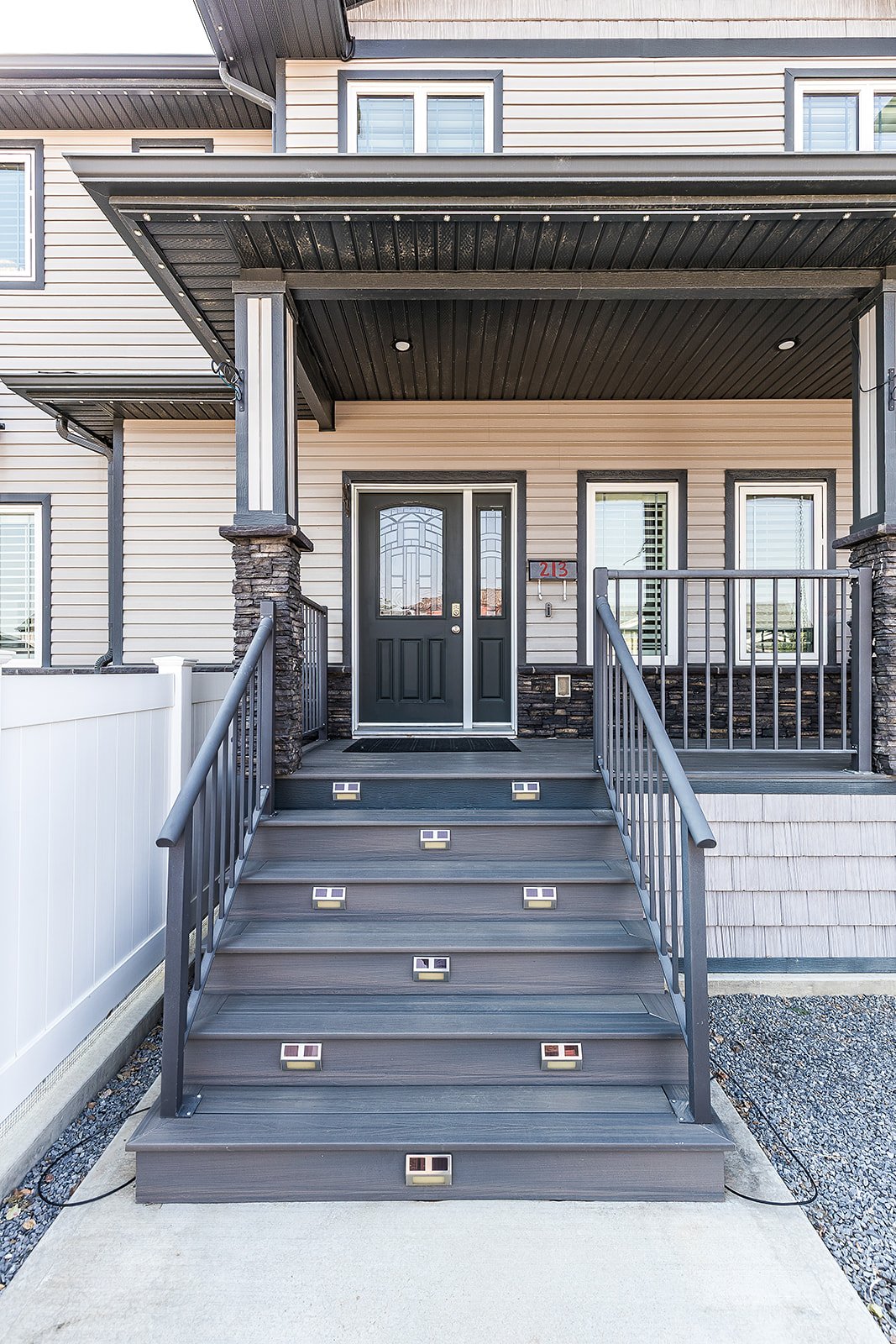 213 Somerside Rd SE-6.jpg
