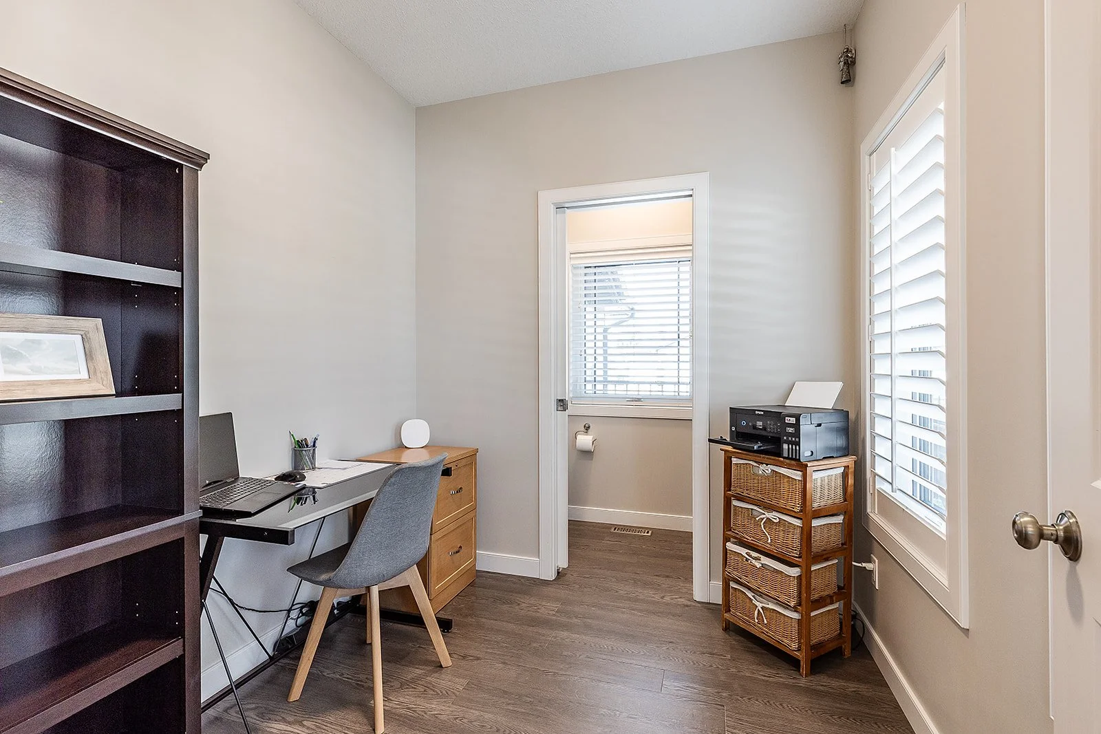 213 Somerside Rd SE-11.jpg