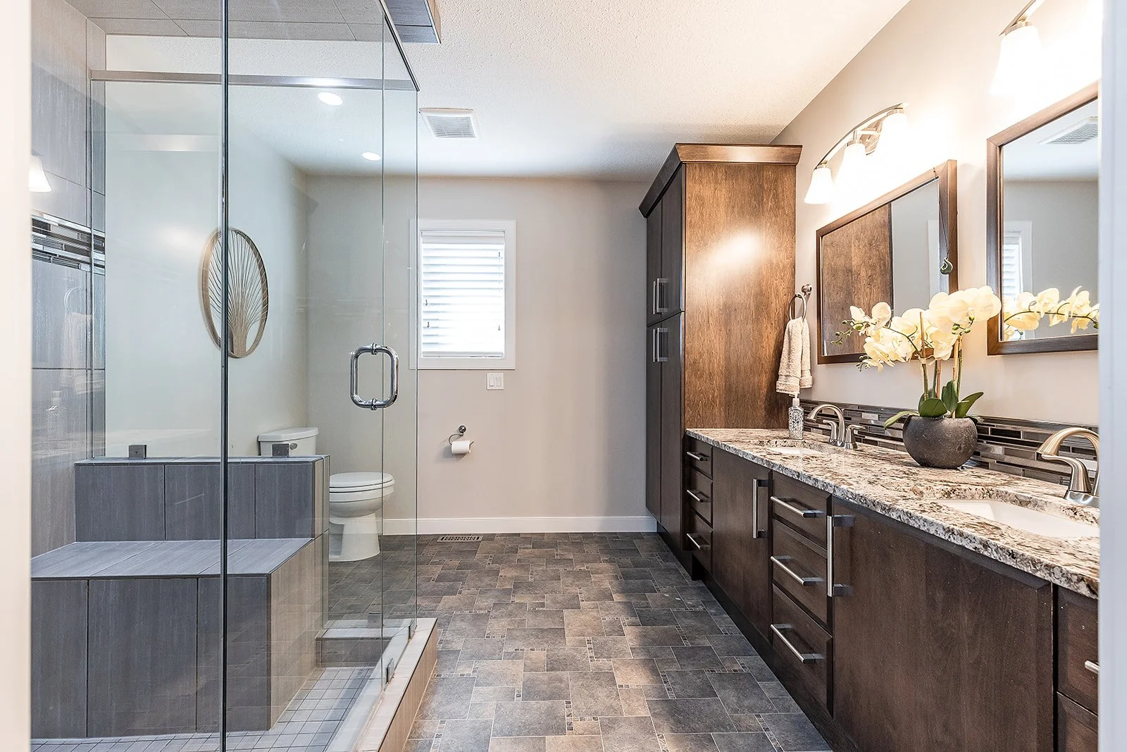 213 Somerside Rd SE-44.jpg