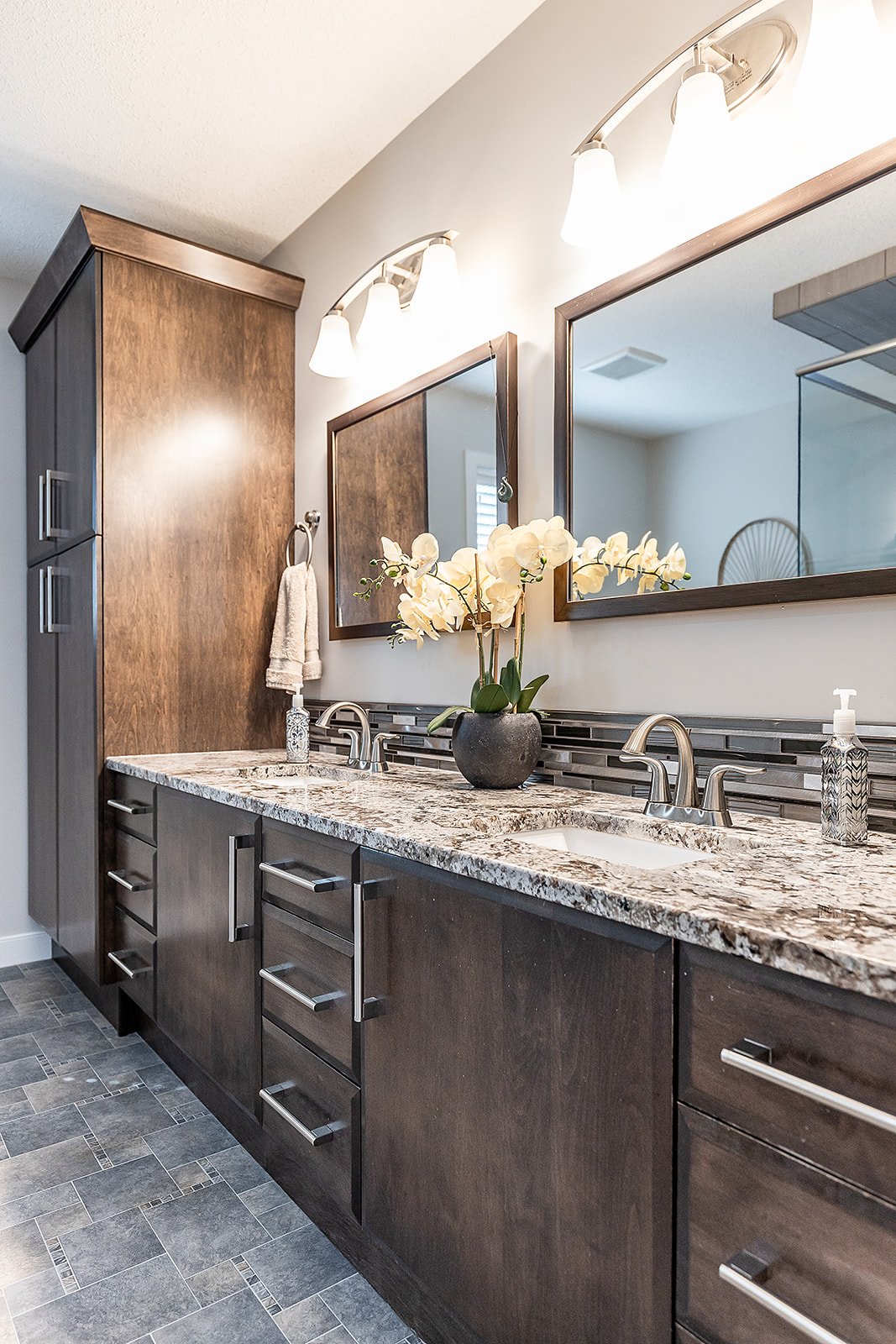 213 Somerside Rd SE-45.jpg