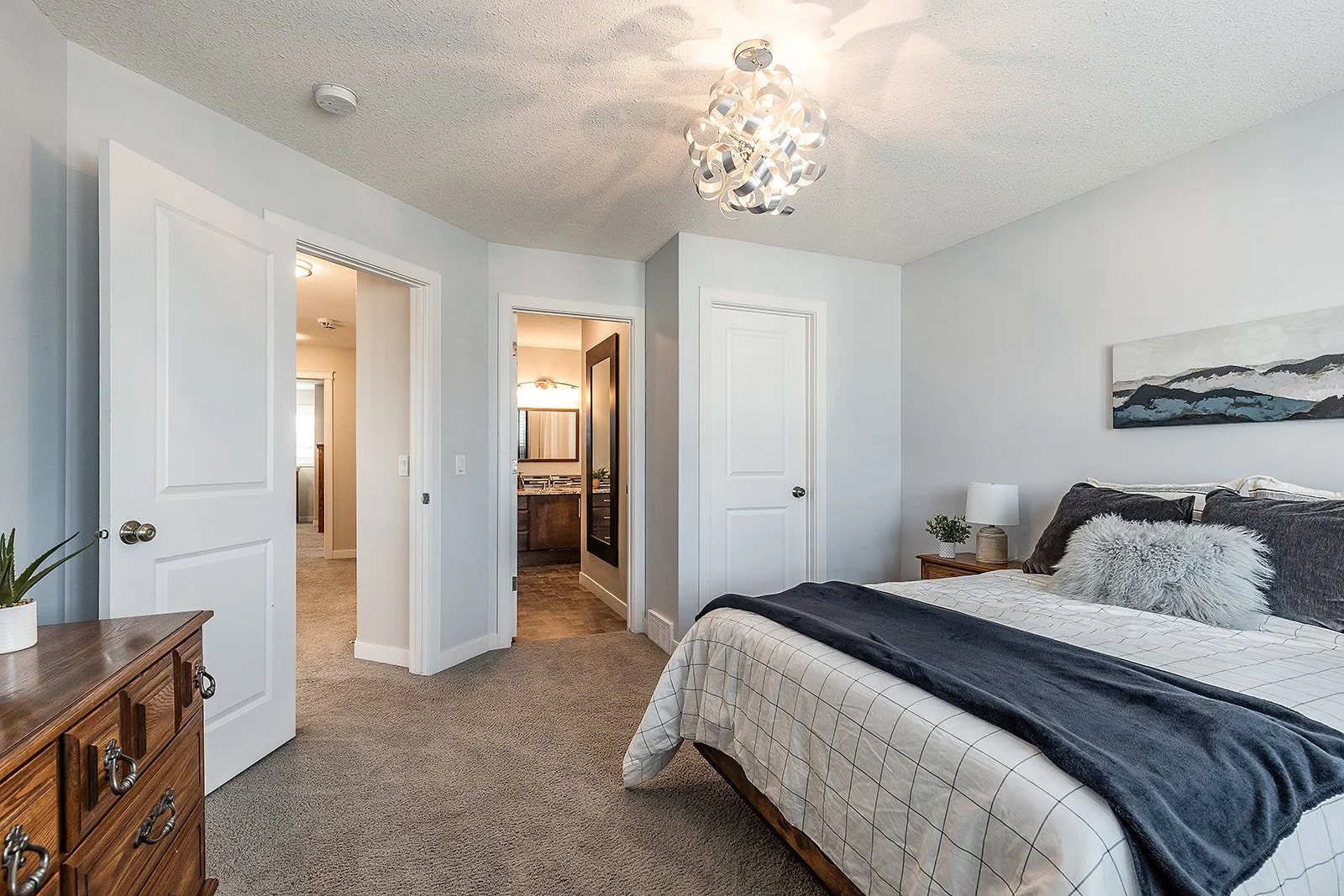 213 Somerside Rd SE-50.jpg