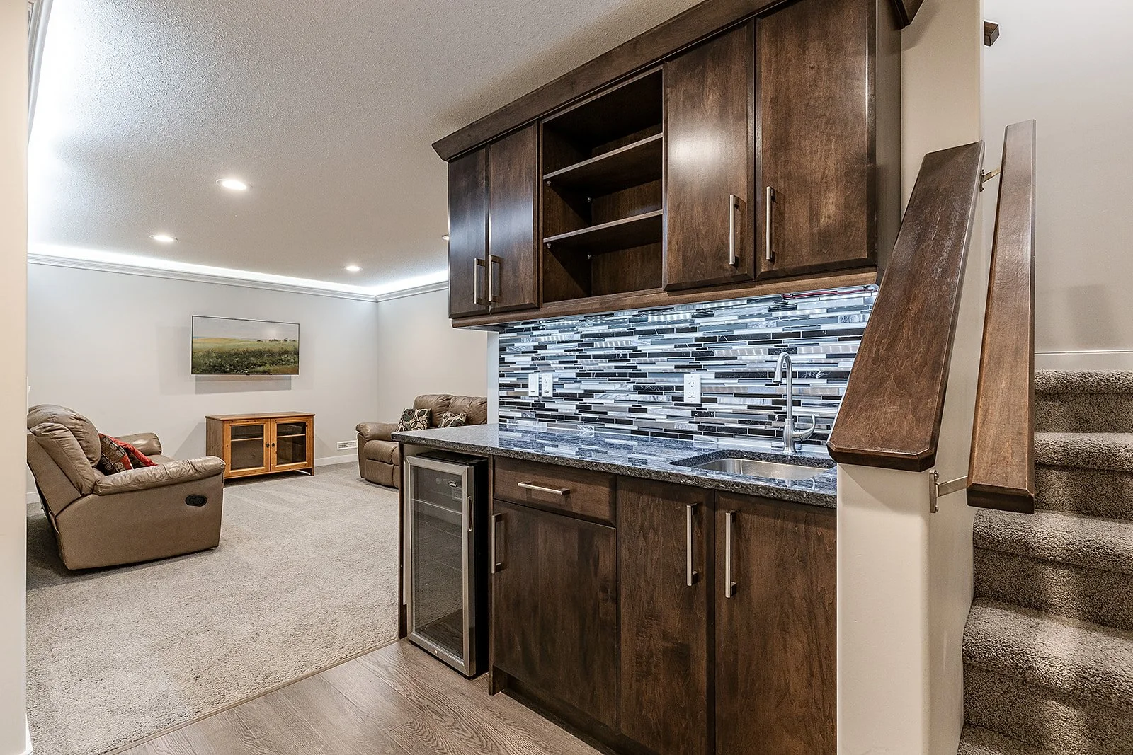 213 Somerside Rd SE-53.jpg