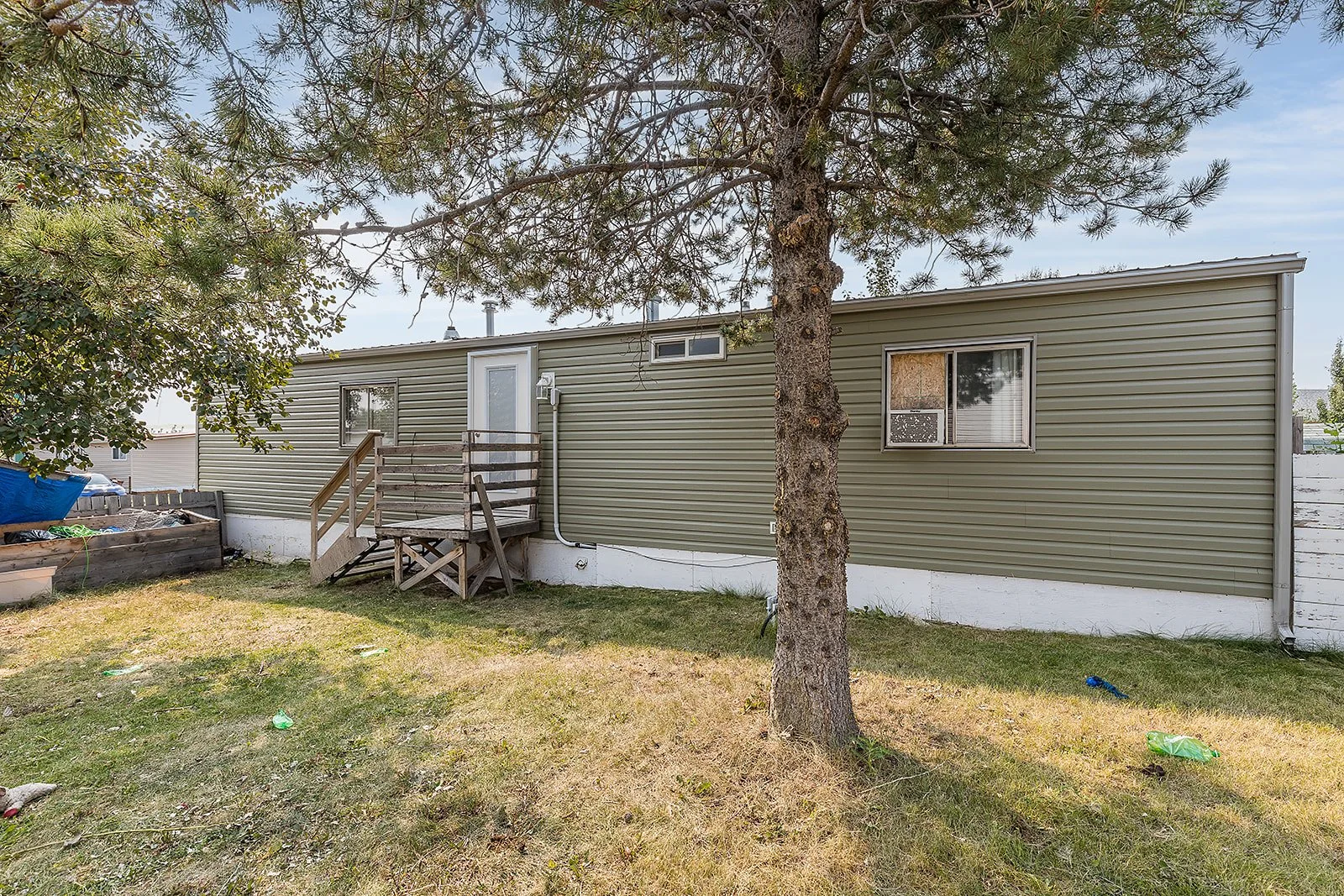 262 4000 13 Ave SE-45.jpg