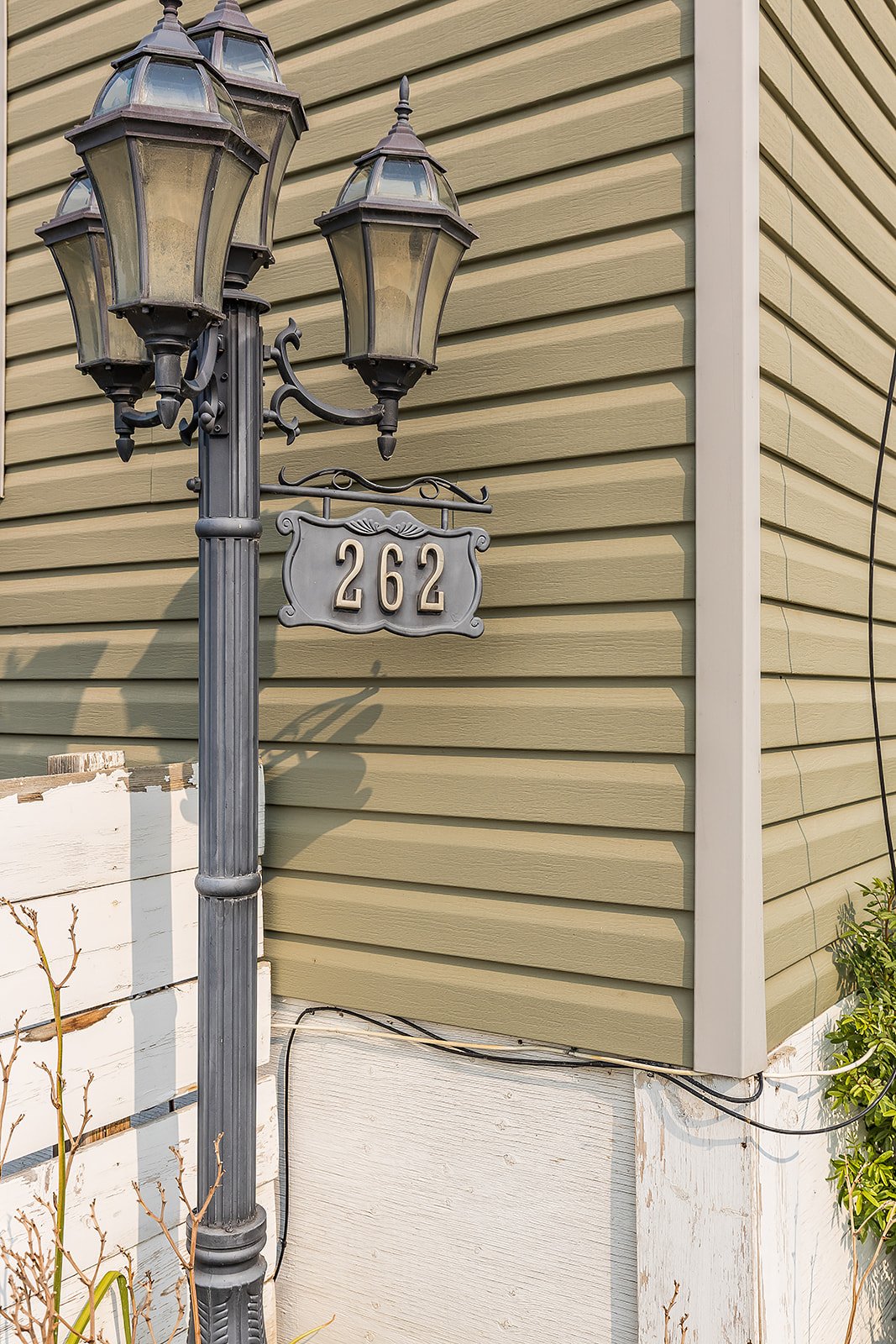 262 4000 13 Ave SE-7.jpg