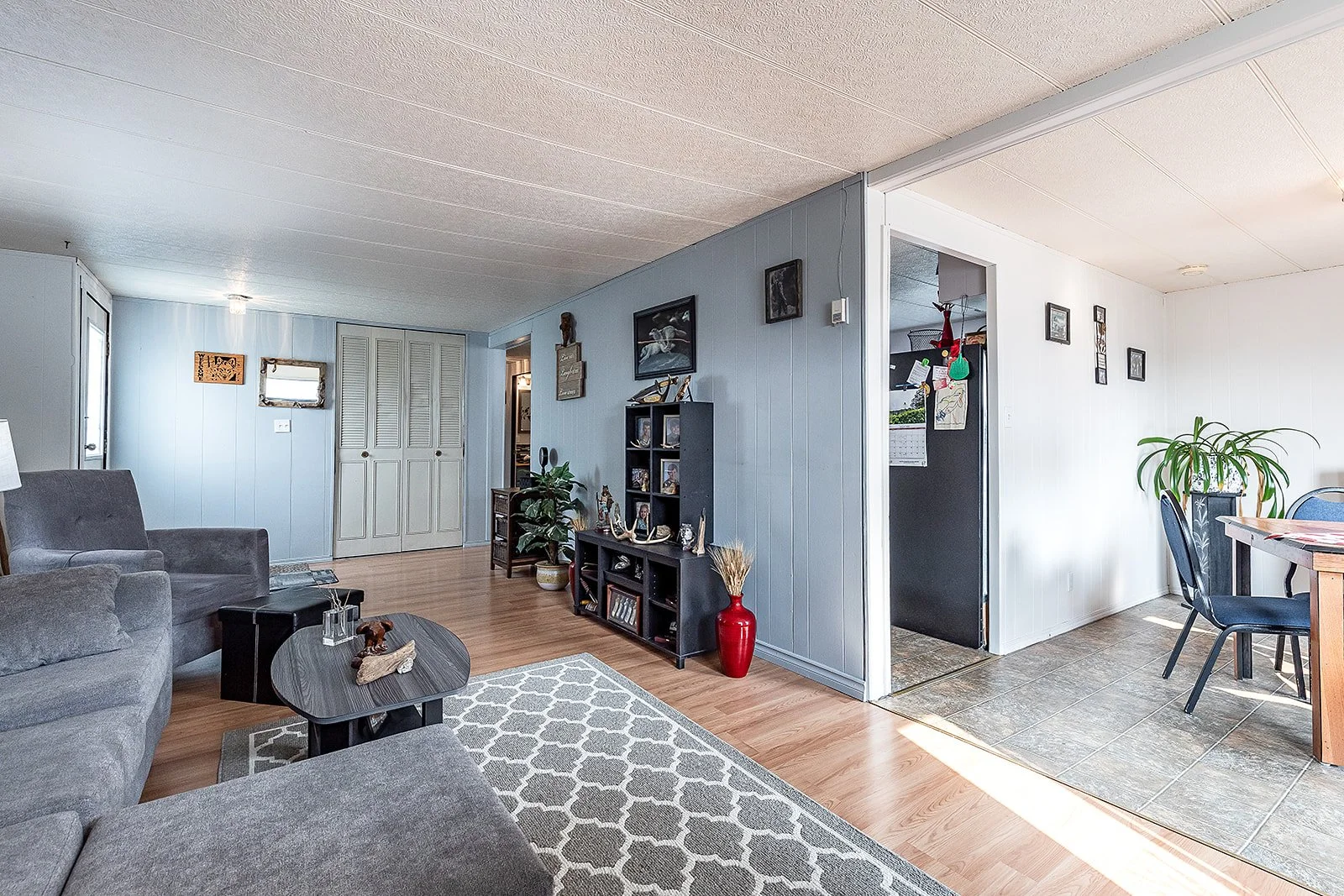 262 4000 13 Ave SE-14.jpg
