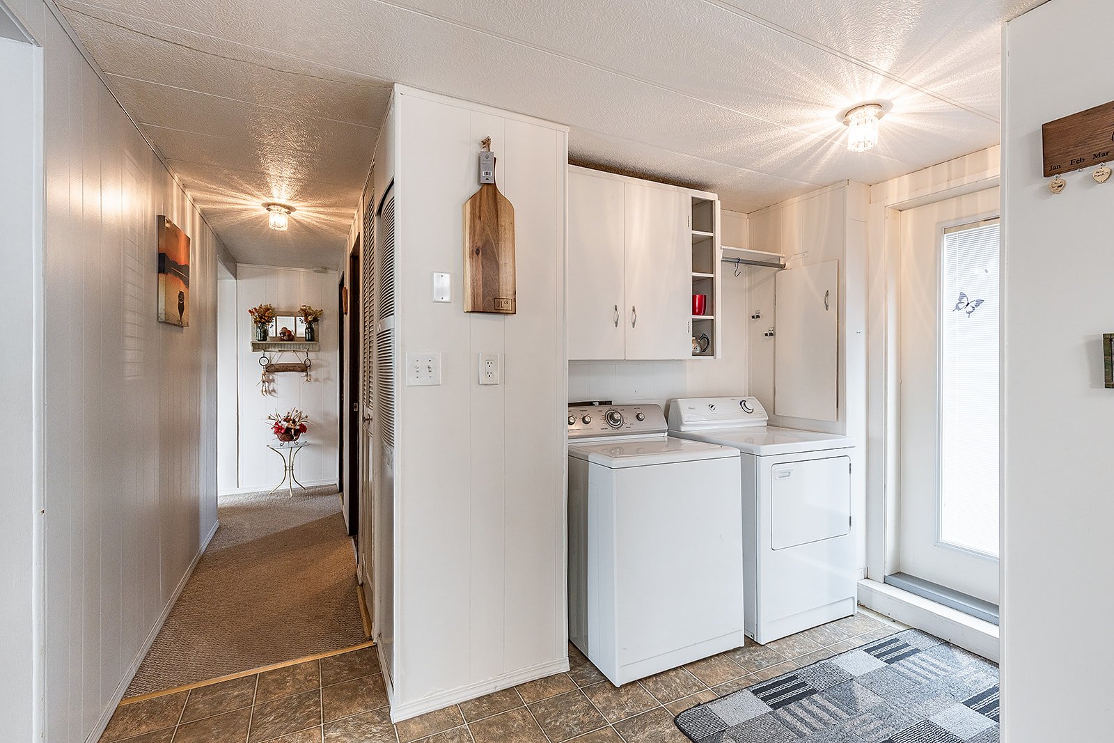 262 4000 13 Ave SE-25.jpg