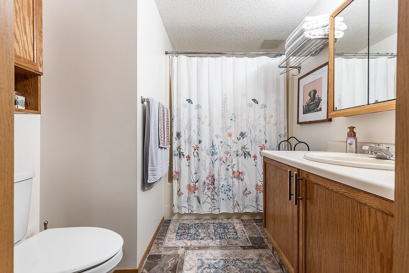 135 1480 Southview Dr SE-26.jpg