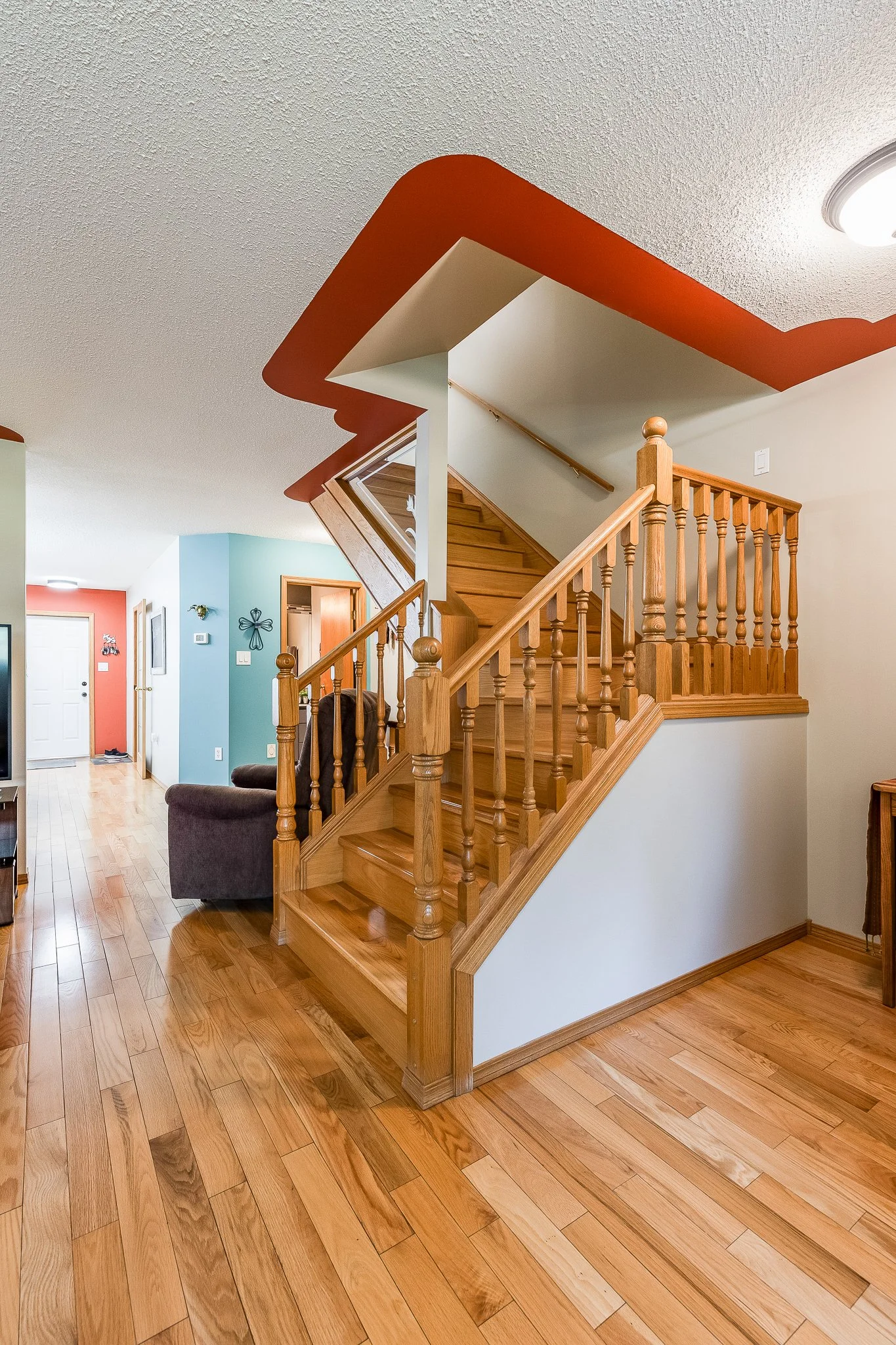 406 165 Southridge Dr SE web-9.jpg