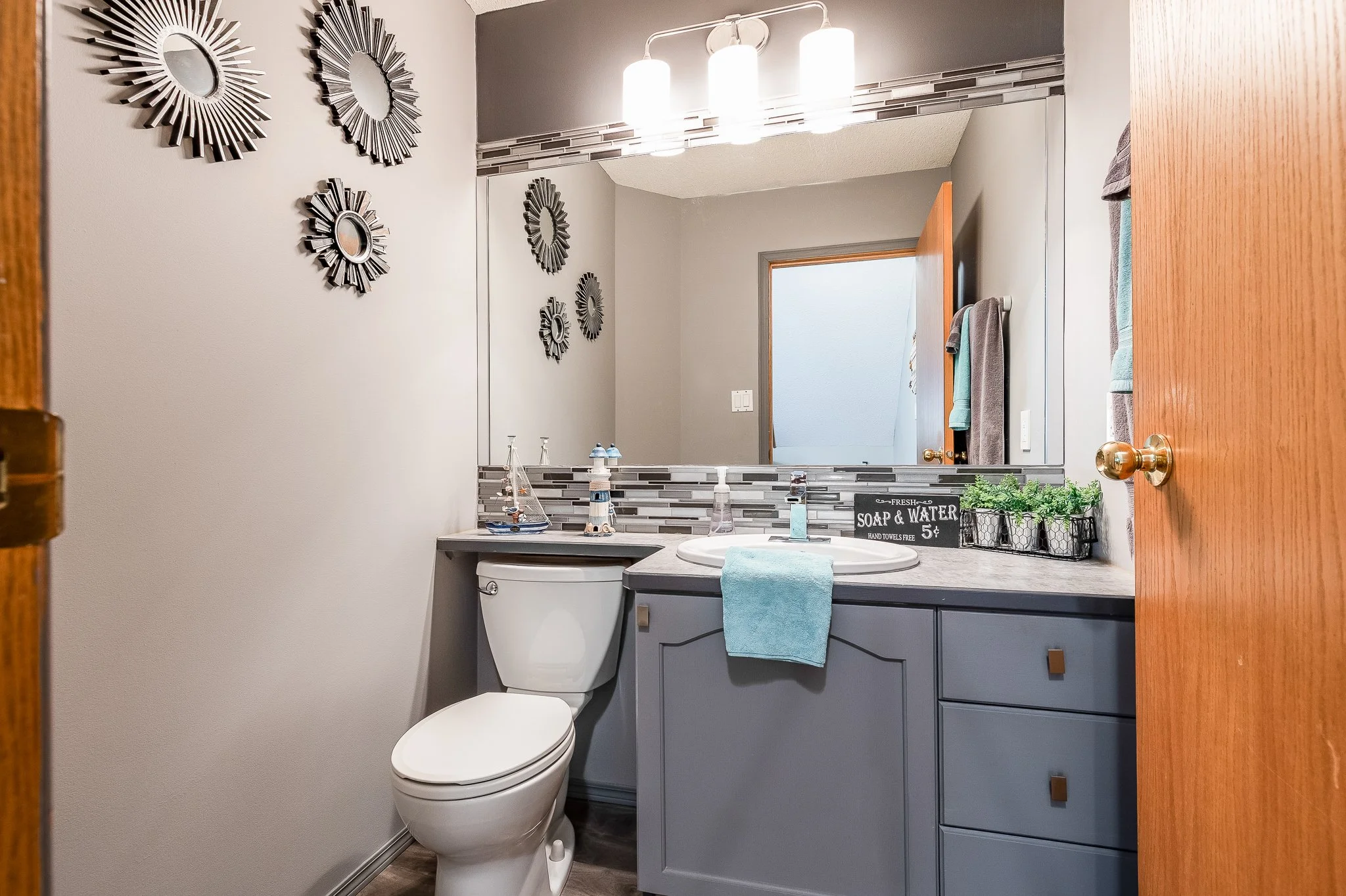 406 165 Southridge Dr SE web-23.jpg