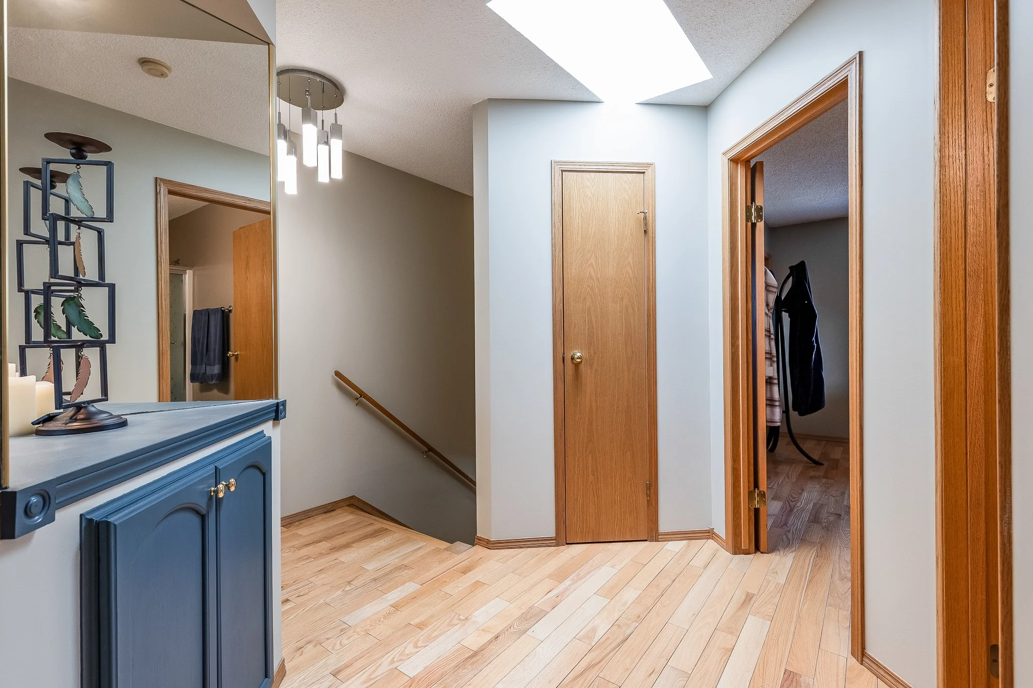 406 165 Southridge Dr SE web-24.jpg