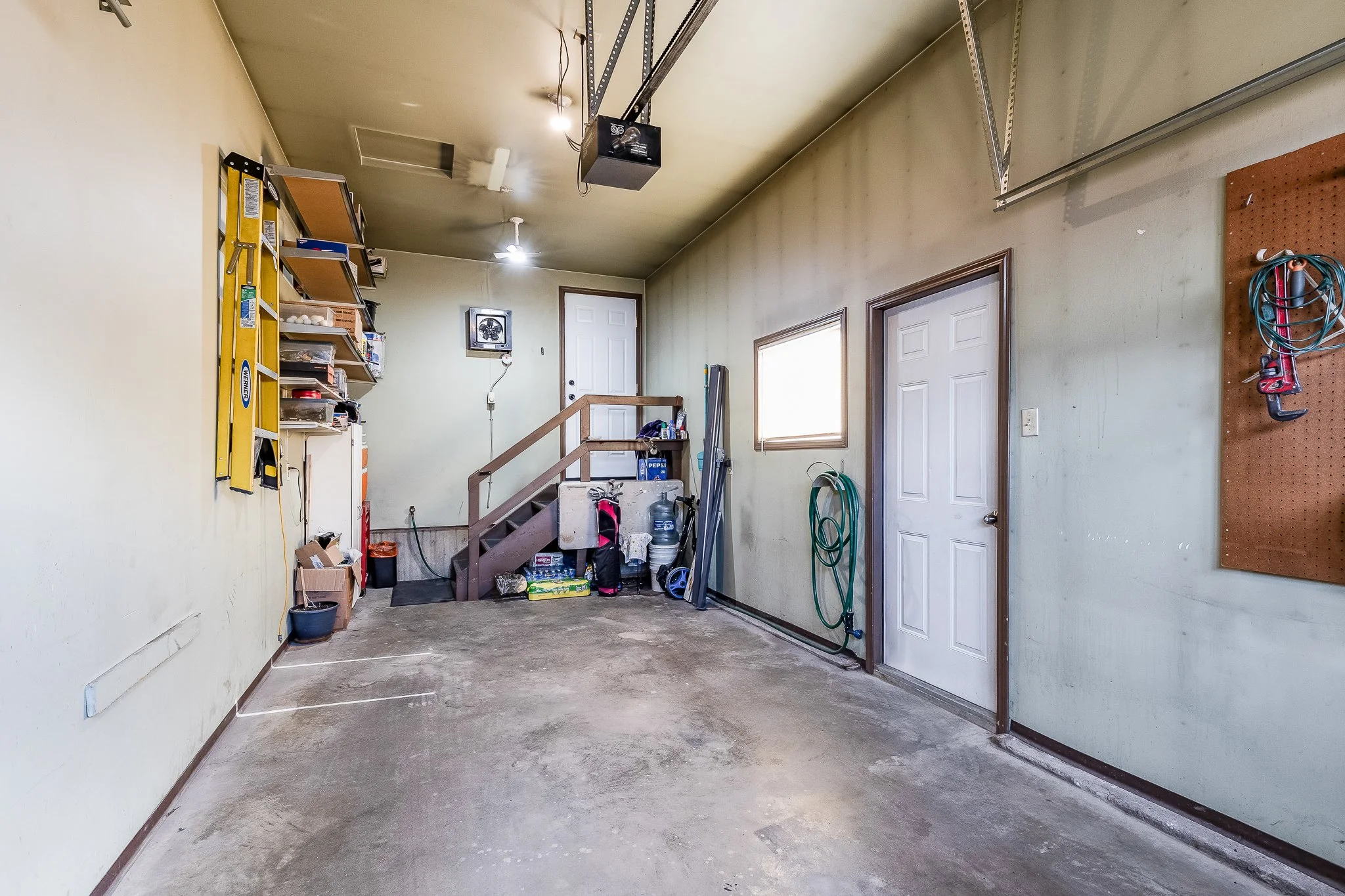 406 165 Southridge Dr SE web-48.jpg