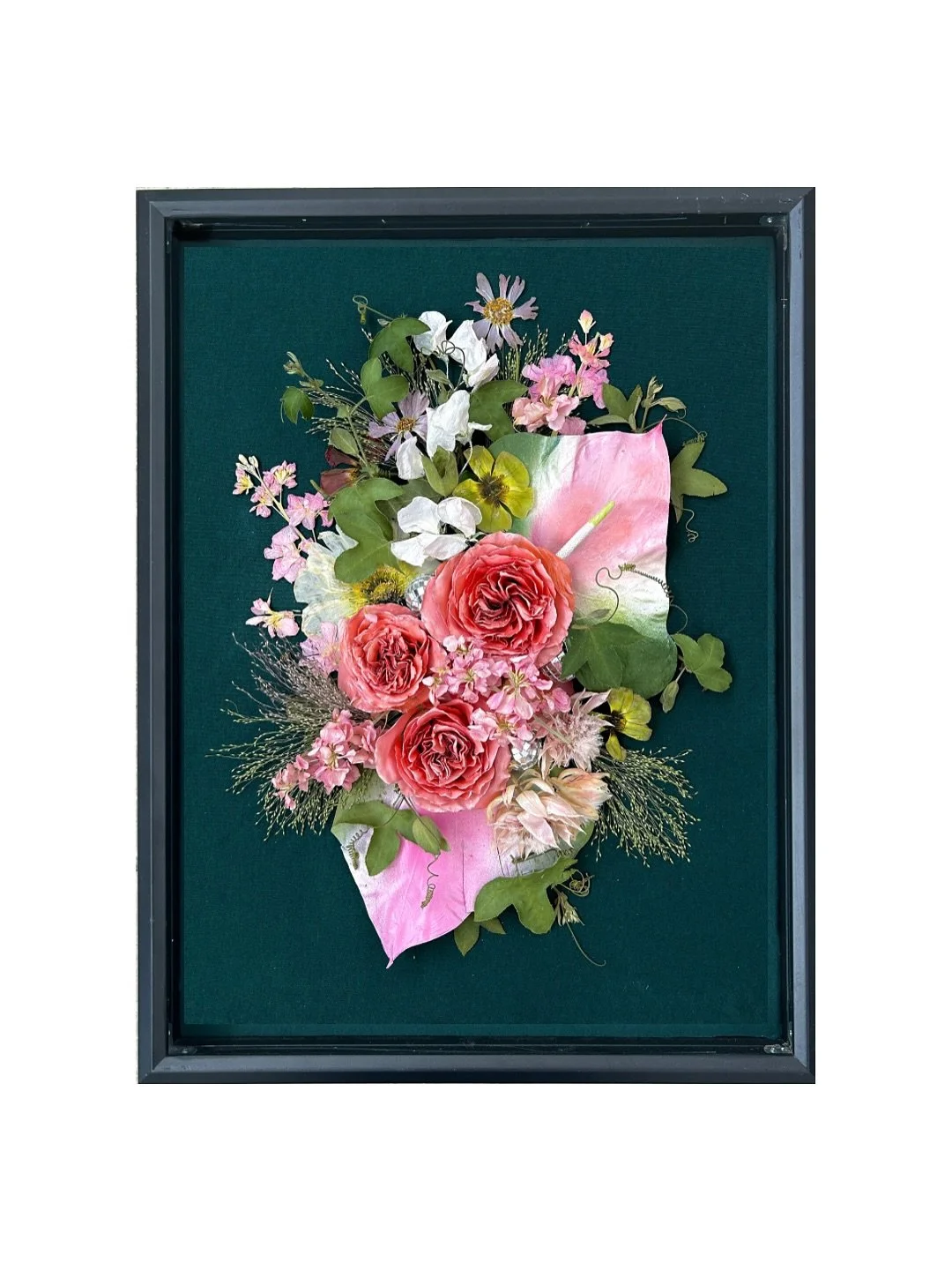 This Basic 14x18 piece with standard glass captures the delicate details and natural charm of each bloom, a sweet and simple way to treasure the memories they hold.

Swipe to see the preserved details up close! 

#floralpreservation 
#pressedflowers 