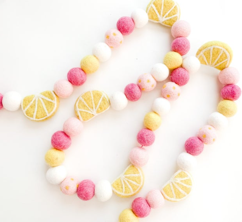 lemonade garland 2.PNG