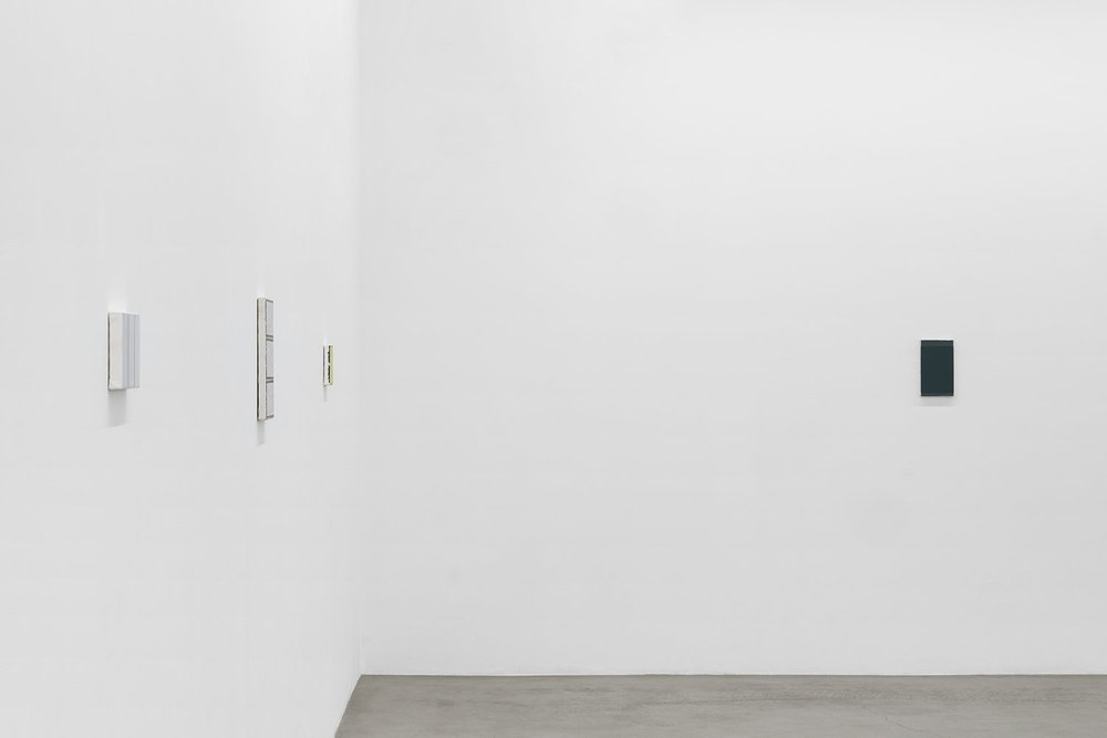  Installation view of Yui Yaegashi「purple, black, fog」 