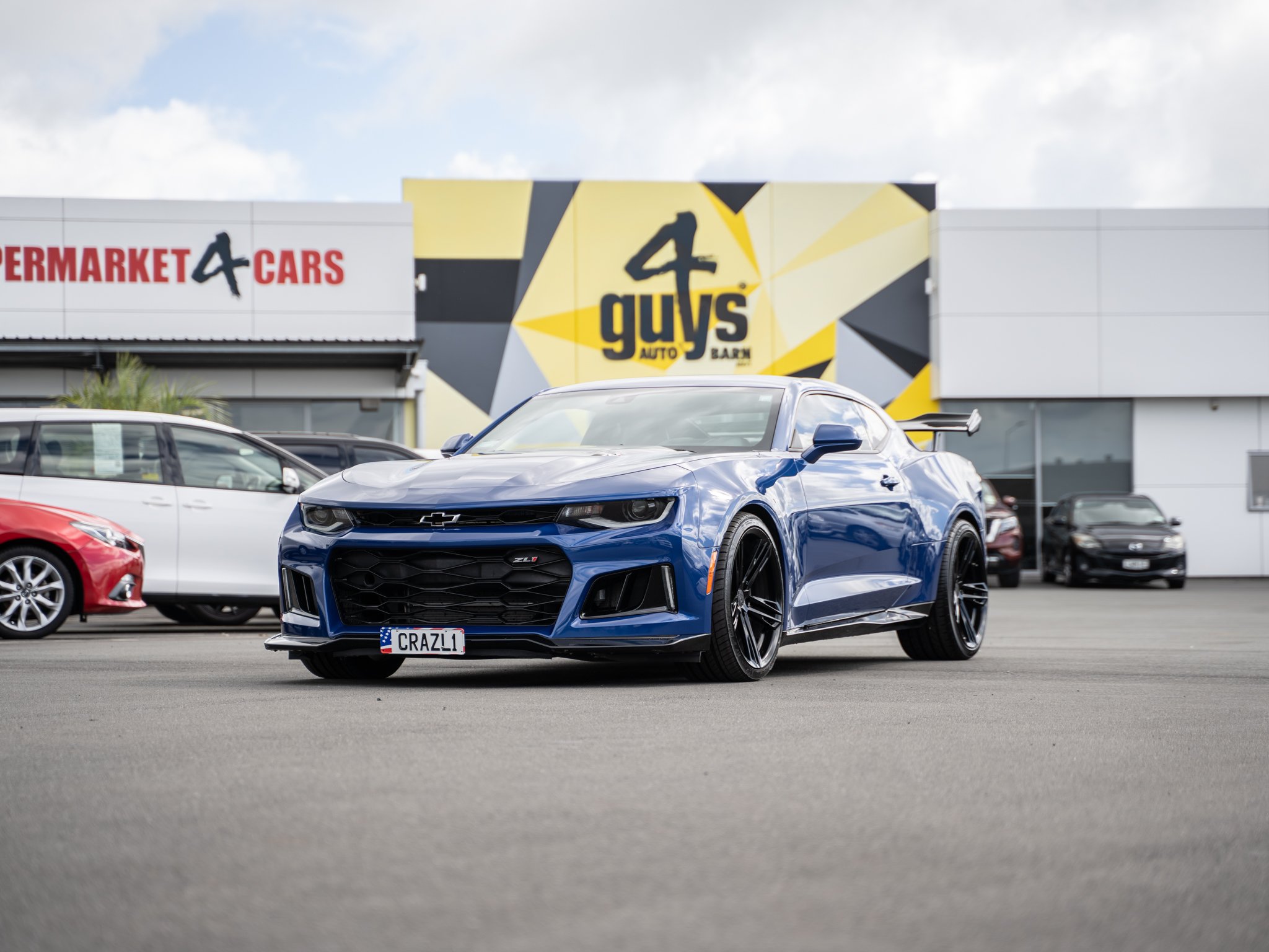 🏁🔥 Feel the thrill with the 2019 Chevrolet Camaro ZL1 Facelift! Packing a 6.2L V8 supercharged engine with 650HP and a slick 10-speed automatic, this beast is all about speed and style.

#4Guys #NewZealand #CamaroZL1