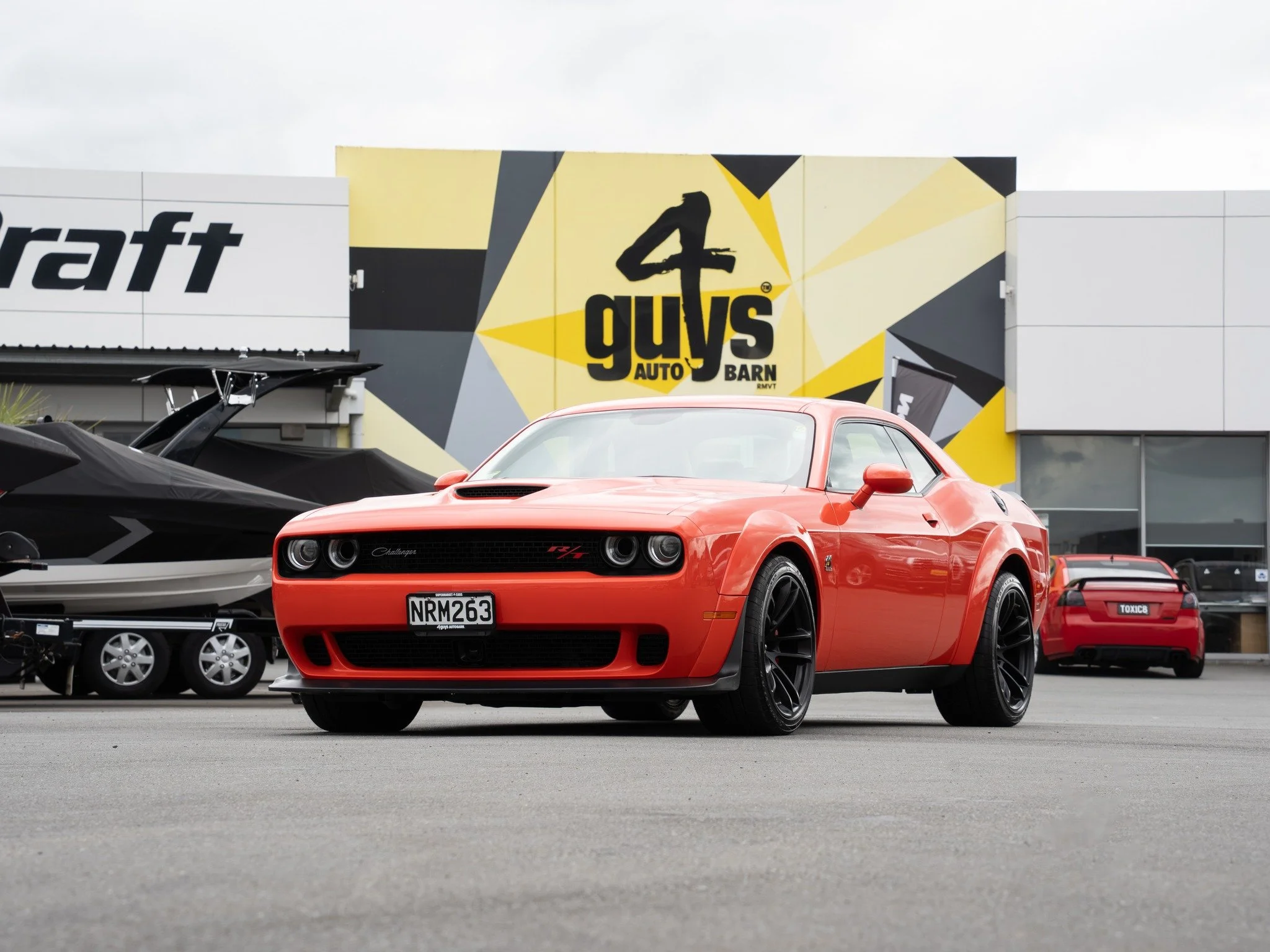 Missed Father's Day? No problem. We can deliver this 2020 Dodge Challenger Scatpack Widebody 6.4L V8 in Go Mango ASAP

Full of extras:
- ✅ Plus Package &ndash; $2,095 USD
- ✅ Customer Preferred Package 24N &ndash; $6,000 USD
- ✅ Driver Convenience Gr
