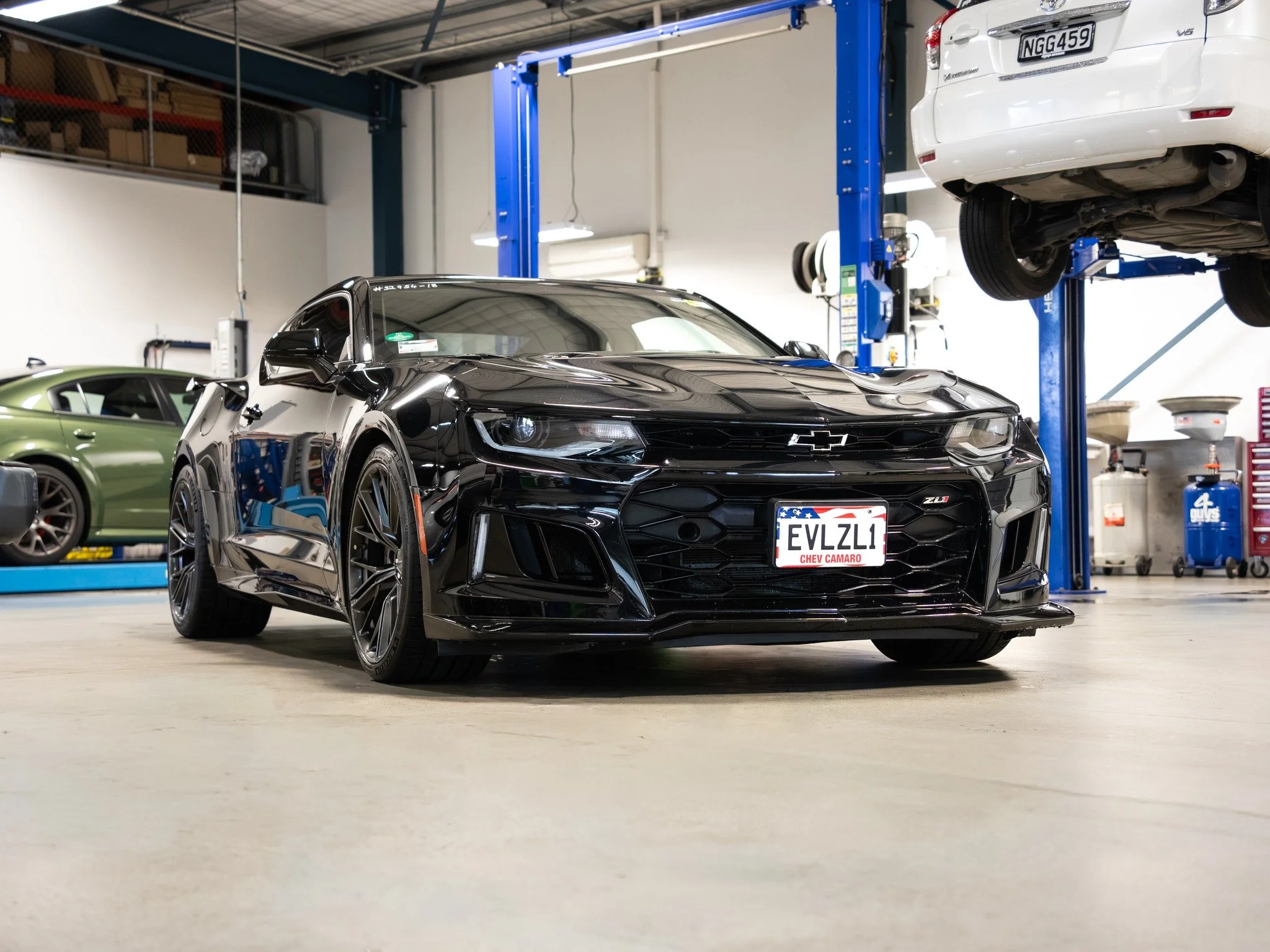 Unleash raw power with this 2018 Chevrolet Camaro ZL1 Coupe. Packing a monstrous 650hp LT4 Supercharged V8. This is American muscle at its finest, engineered to dominate.

✅Hydra-Matic 10-Speed Auto Transmission
✅Factory Supercharged LT4 V8 &ndash; 6