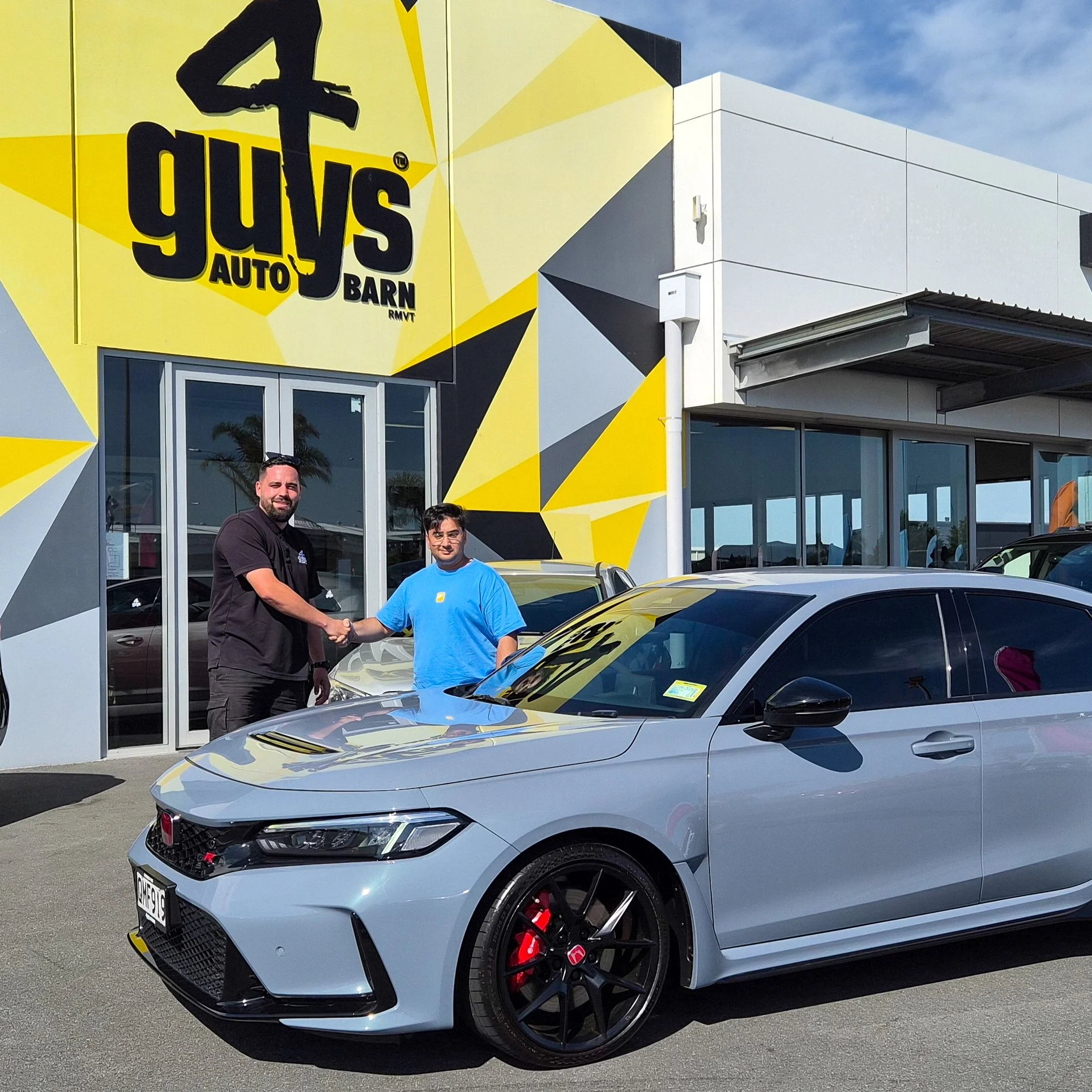 Weekend plans: drive home in style with the Civic Type R Turbo.
Thanks Jackson for helping out!