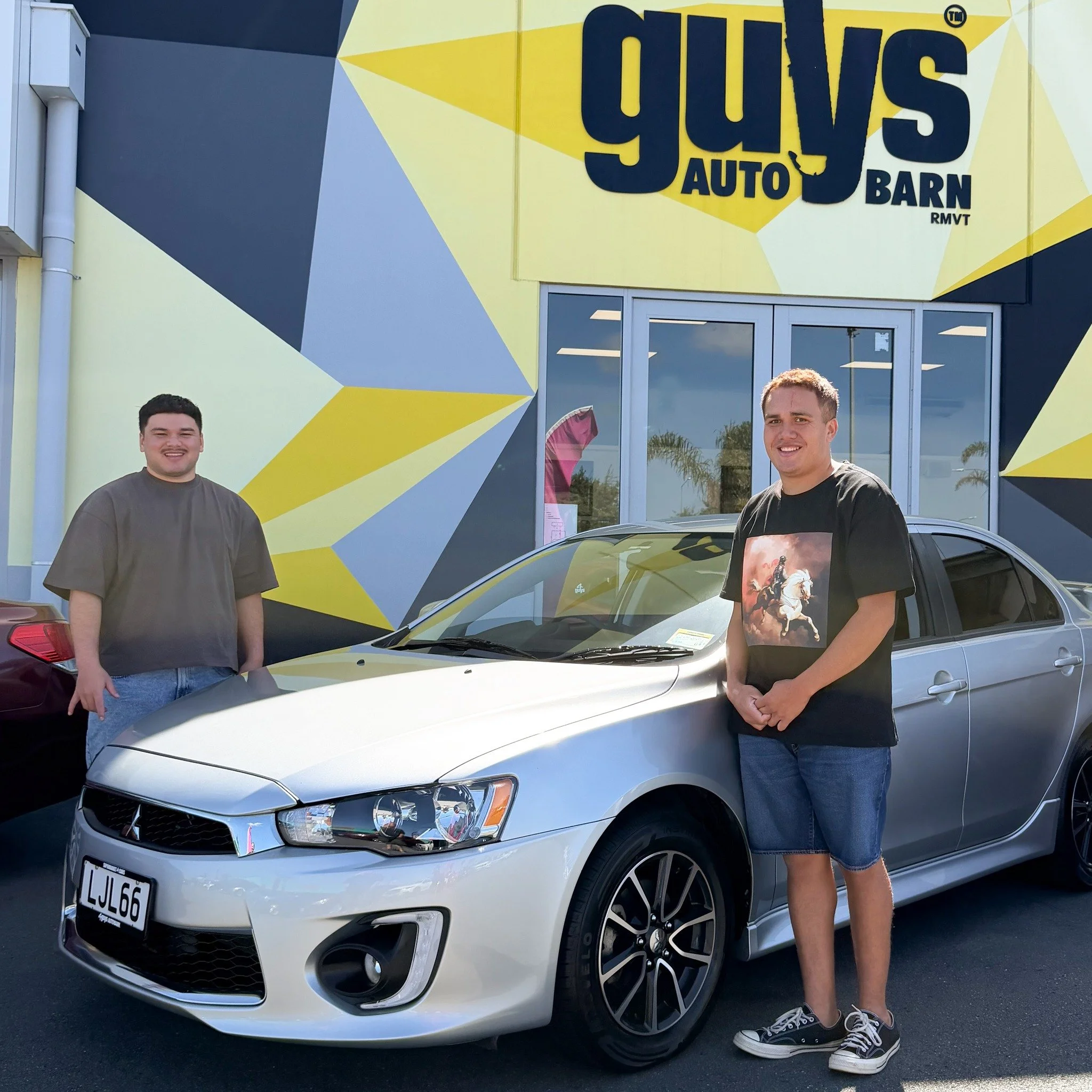 Justice and his brother Samita collecting their new 2018 Mitsubishi Lancer GSR!
Super stoked to help you both out, and thanks to Martijn for making it happen!