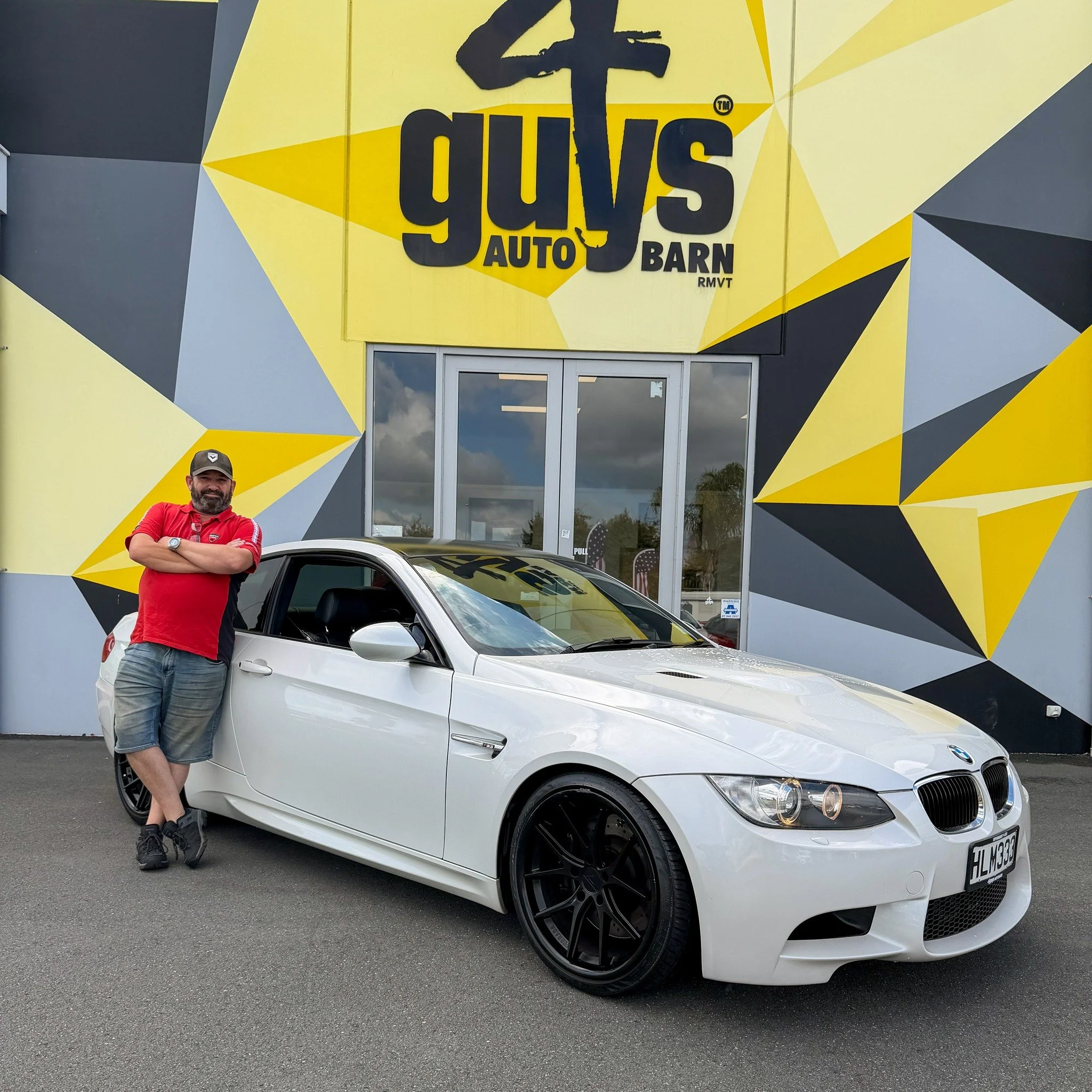 That quad‑cam BMW V8 soundtrack never gets old. Huge congratulations to Matt on his new BMW M3, and thanks again to Martijn for making it happen.