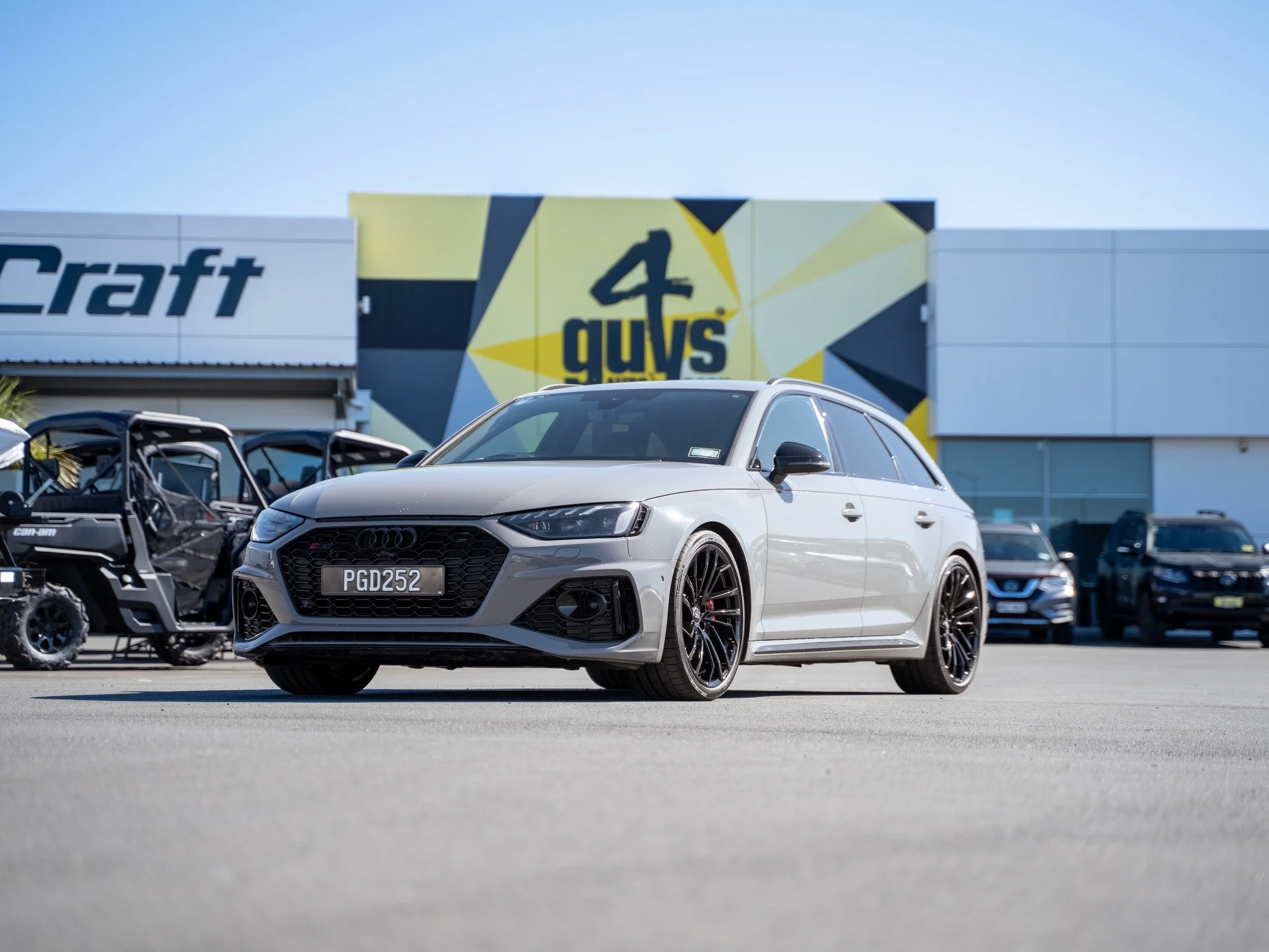 2022 Audi RS4 Avant 2.9L Twin Turbo V6 Quattro 

Fast wagons don't come much better than this. The RS4 Avant combines Audi's twin‑turbo V6 performance and everyday practicality in one serious package.

NZ New and loaded with features, it's the perfec