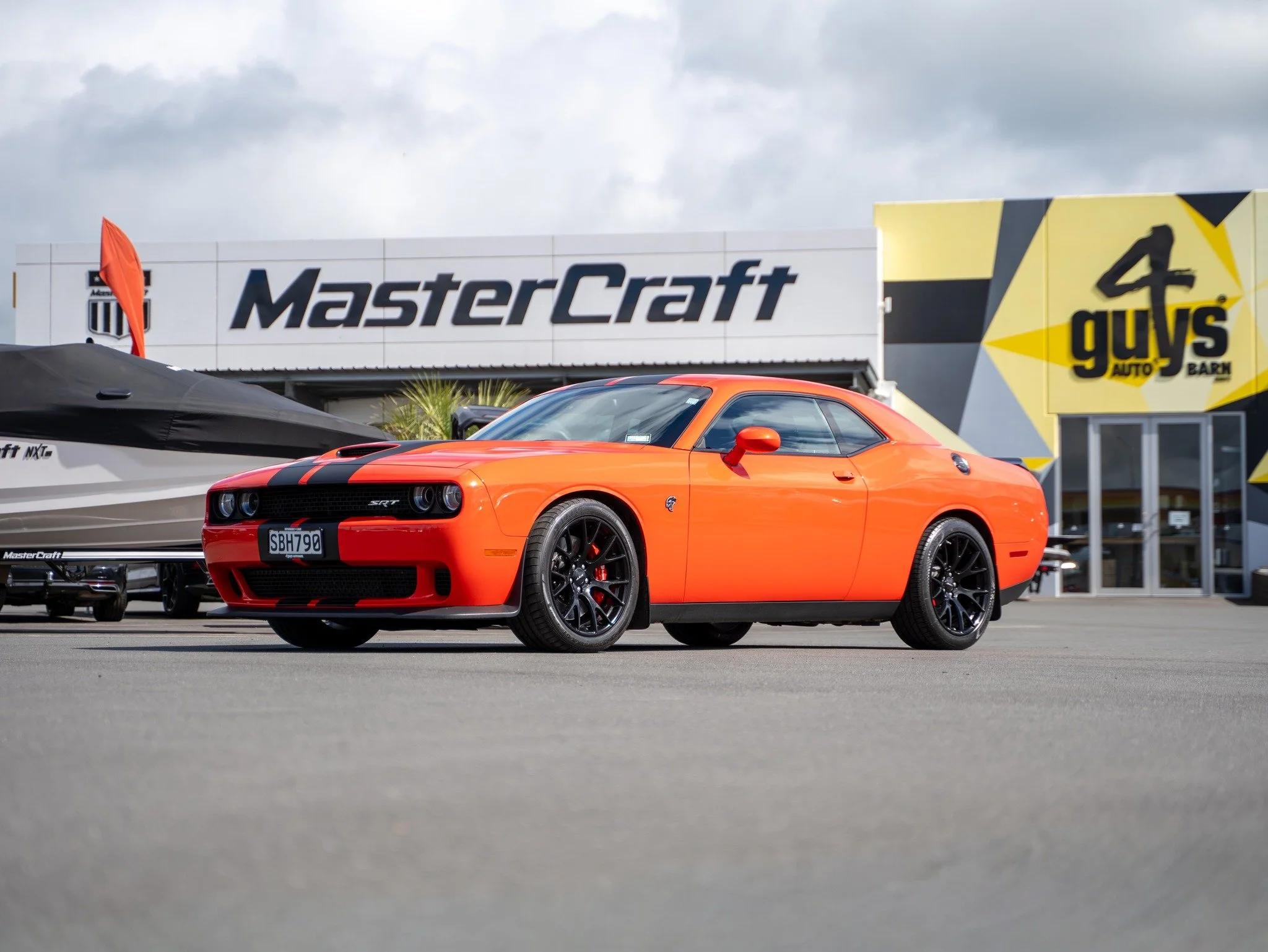 2016 Dodge Challenger Hellcat 6.2L Supercharged V8 707HP

Before the Redeye, before the Demon, there was the car that changed the muscle car game. The Hellcat arrived with a factory-supercharged HEMI producing an outrageous 707HP, making it one of th
