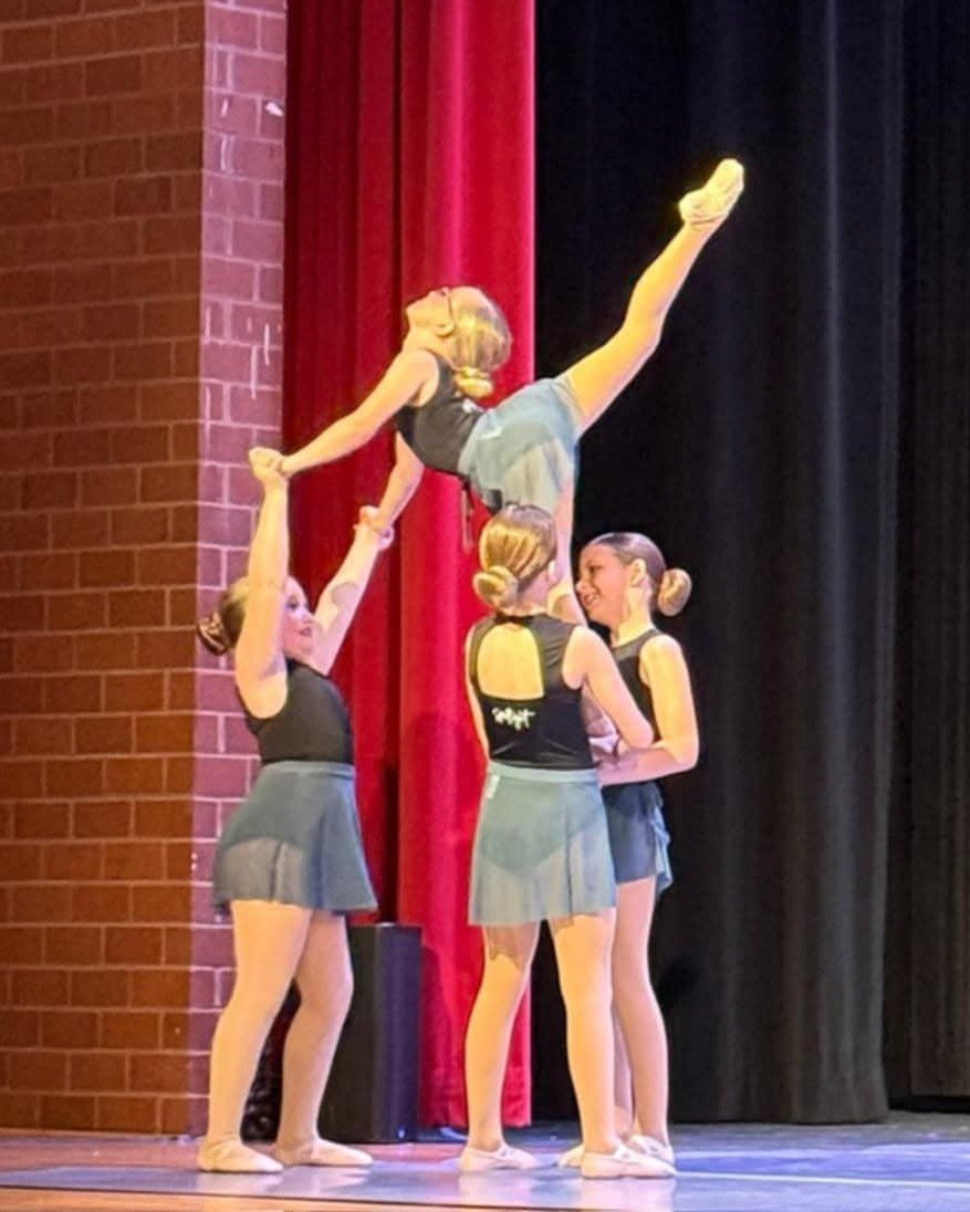 R I S E &bull; L I K E &bull; T H E &bull; D A Y
We proudly use teamwork to help children discover the best version of themselves! 💪🤩

🚨 Get ahead of the game&mdash;Registration for Season 25/26 is OPEN! 🎉 Spots are already filling fast in all yo