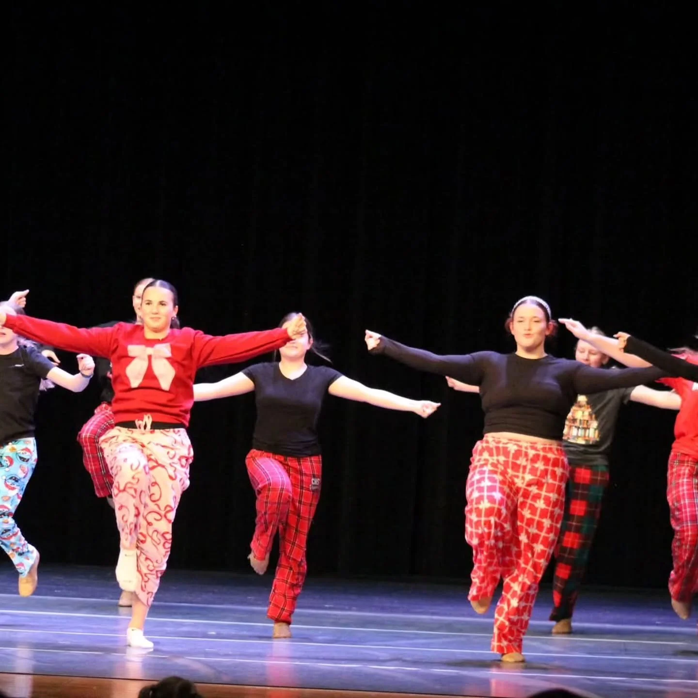 W I N T E R 🐧 B R E A K
12.22.25-01.04.26

We're closed for regular classes, and OPEN for all the fun PopUps! 🤸

12.29.25 | 10-11a | Back Handspring Clinic 
12.29.25 | 11a-12p | Open Acro 
12.29.25 | 6-8p | Guest Teacher, Cayden Shiltz 
12.30.25 | 