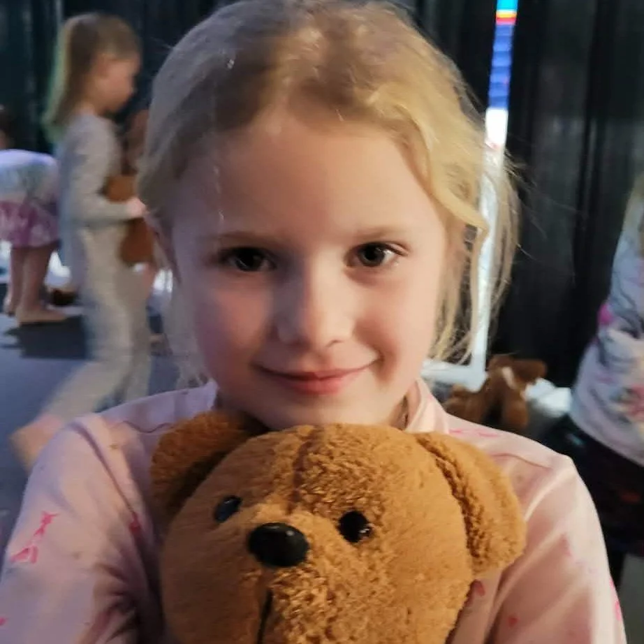 D A N C E &bull; D A Y ➡ P J &bull; P A R T Y
The best days are spent in your jammies! It's PJ Week at Spotlight! 💤🧸
#KidsDanceClass 
#PajamaParty 
#dancedayeveryday 
#investinkids 
#spotlightx2