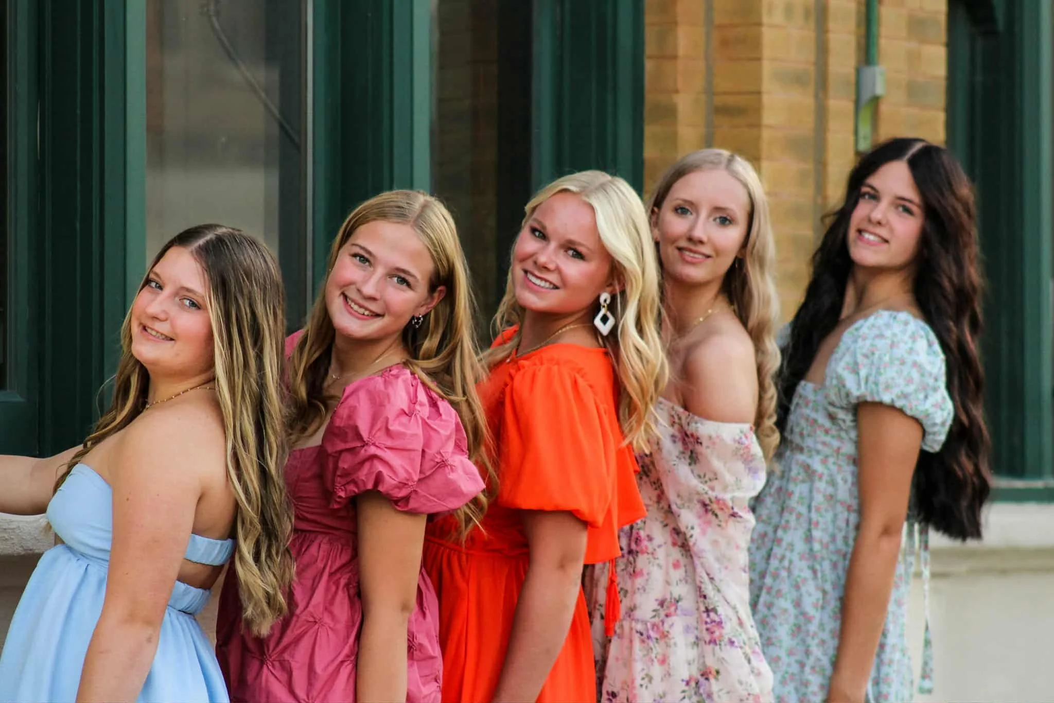 "Little girls with dreams become women with vision." 💙 UNKNOWN 

On this #internationalwomensday we proudly celebrate our remarkable graduating seniors! 💐🎓

📸 Meredith Wulf
#wearespotlightdance 
#graduatingseniors2026 
#investinkids 
#s