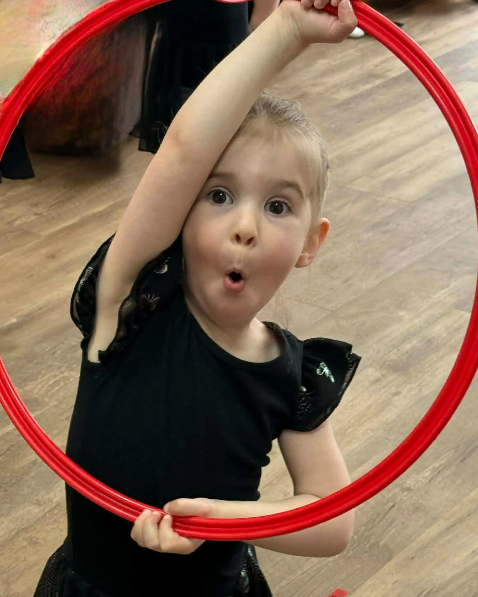 "When in doubt, make funny faces!" 😆 AMY POEHLER
#TGIF 
#friyayvibes 
#weekendready 
#kidsdanceclass 
#spotlightx2