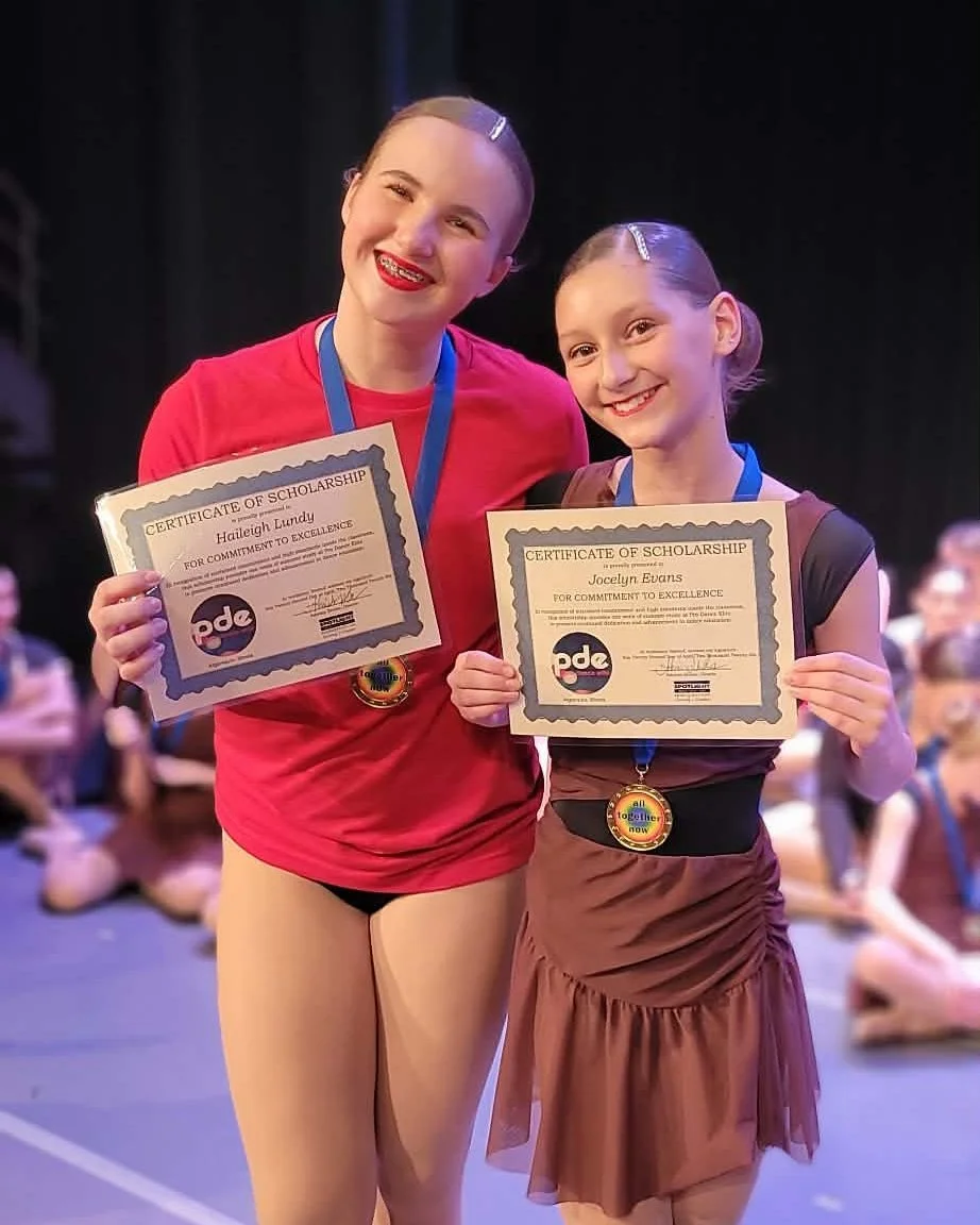 ⭐ c o n g r a t u l a t i o n s ⭐
We are so excited to celebrate a beautiful partnership between studios! A massive thank you to Kim Brancamp and @prodanceelite in Chicago for gifting our dancers scholarship opportunities to participate in one full w