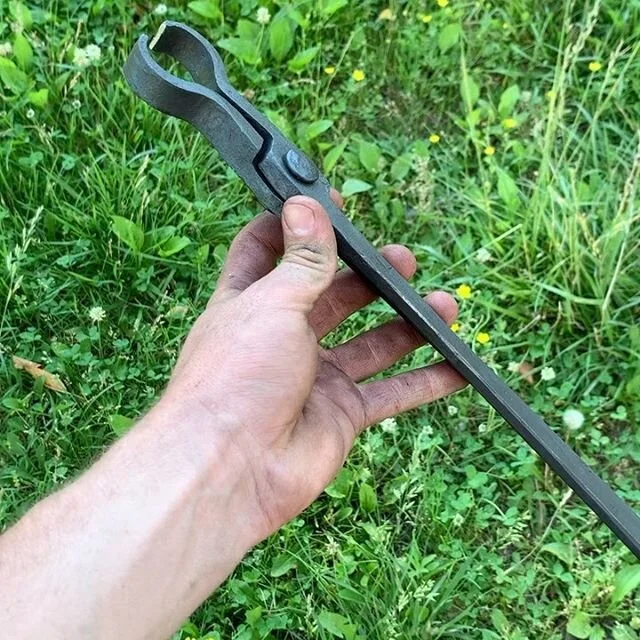 It isn&rsquo;t very often that I make myself a tool anymore, however today I made myself a new pair of pickup tongs.
These are absolutely amazing tongs for manipulating steel under a power hammer. If you have a power hammer, you need a pair of pickup