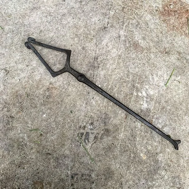 Hammer tongs!
They happen to be one of the items on my list of least favorite things to make.
I offer them for sale for anyone that is interested in a set! .
.
.
.
.
.
.
.
.
#blacksmith #blacksmithing #blacksmiths #blacksmithtools #tool #tools #toolp