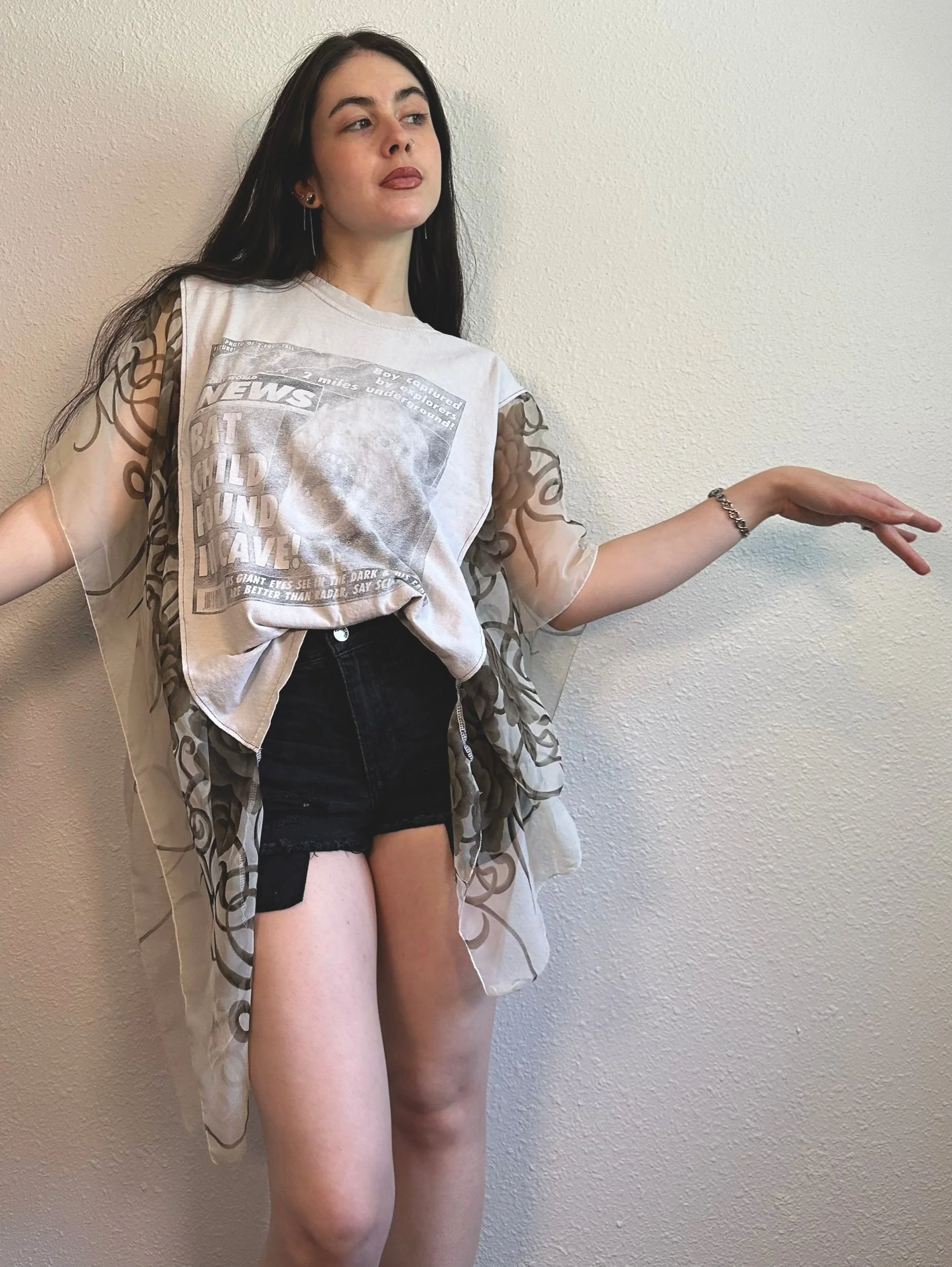 bat child t-shawl | M-L