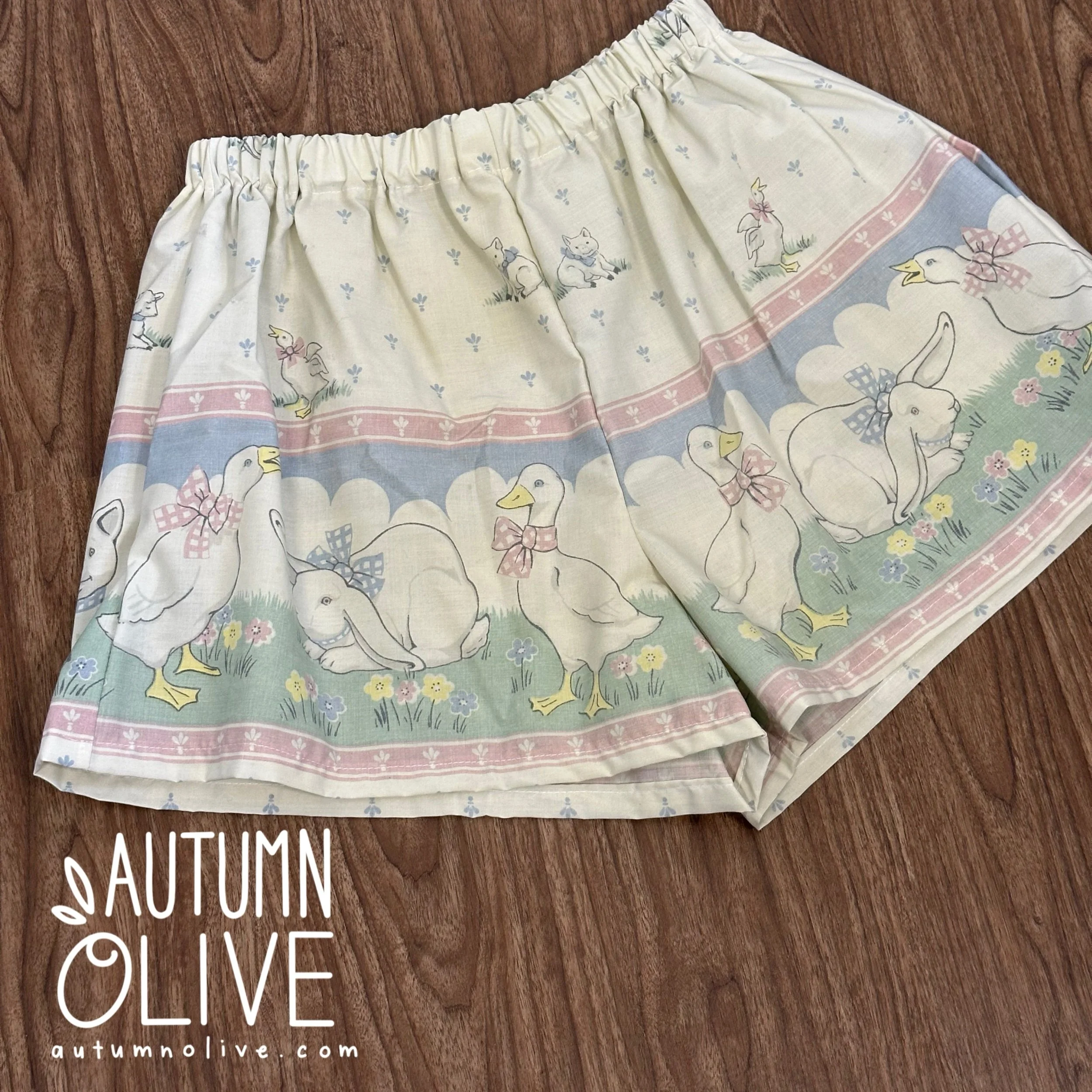 vintage farm shorts | XS-M