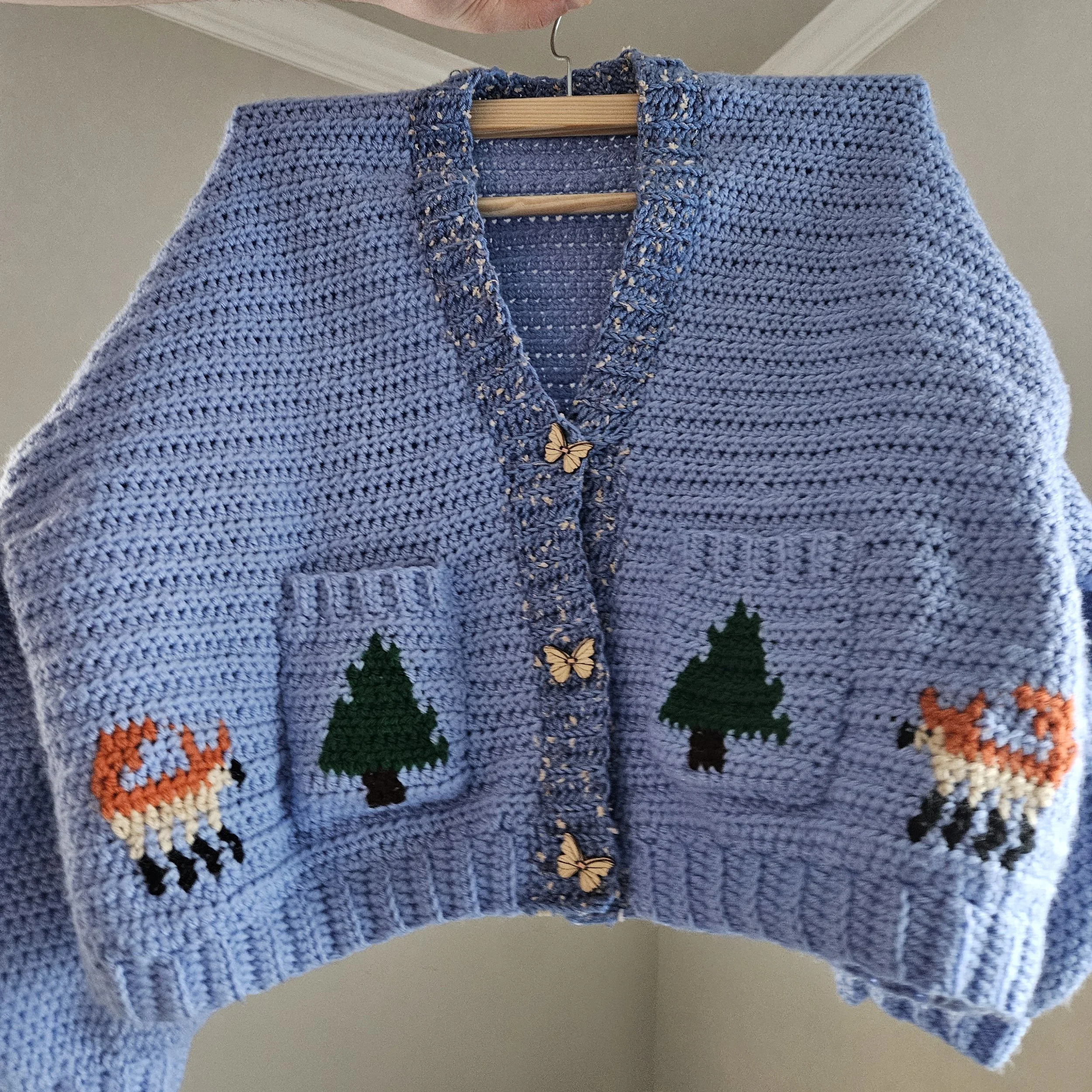 IG @thecrochetinghiker
