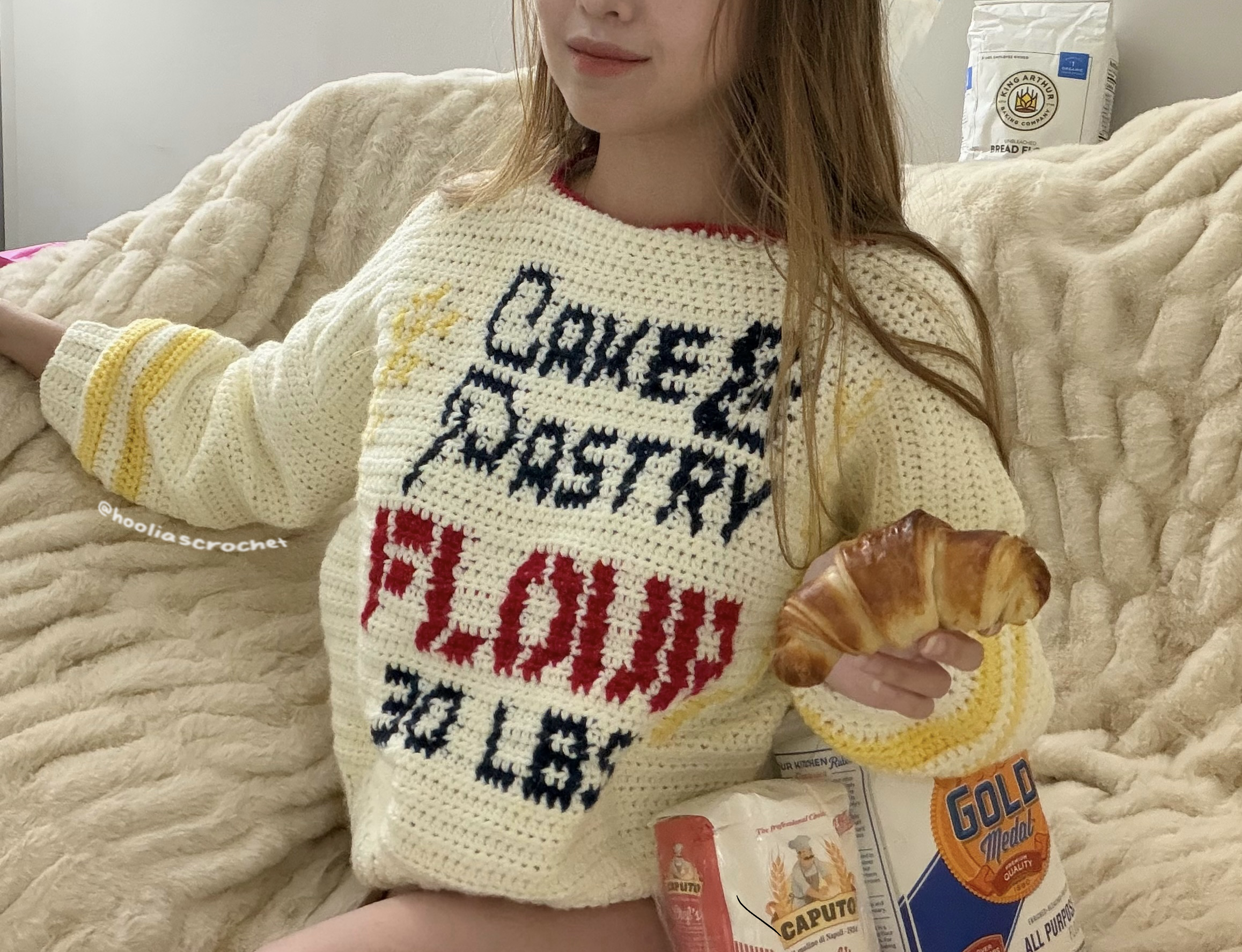 flour sweater with boatneck option