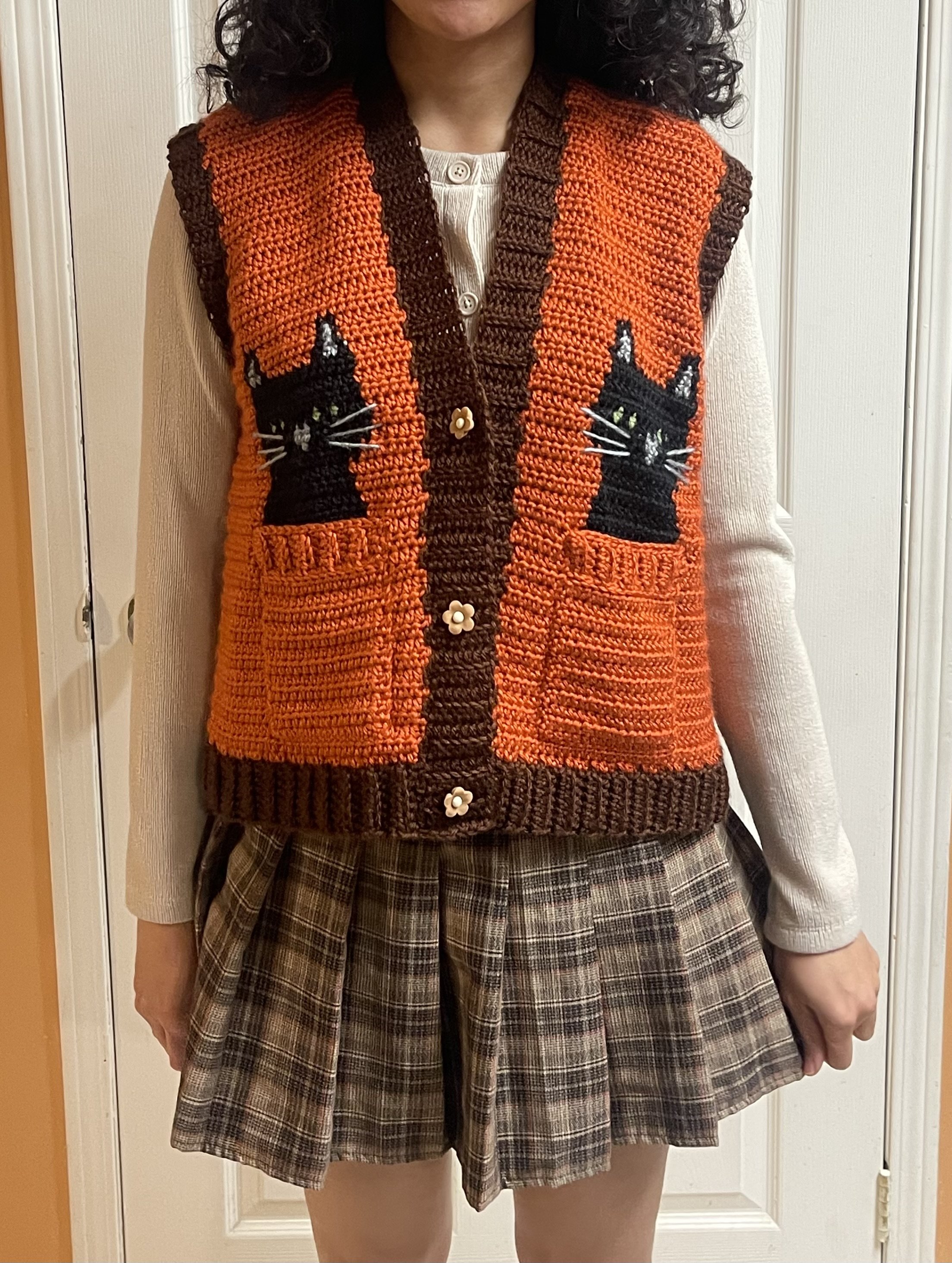 IG @whenyarnendsmeet made with pair of vests pattern
