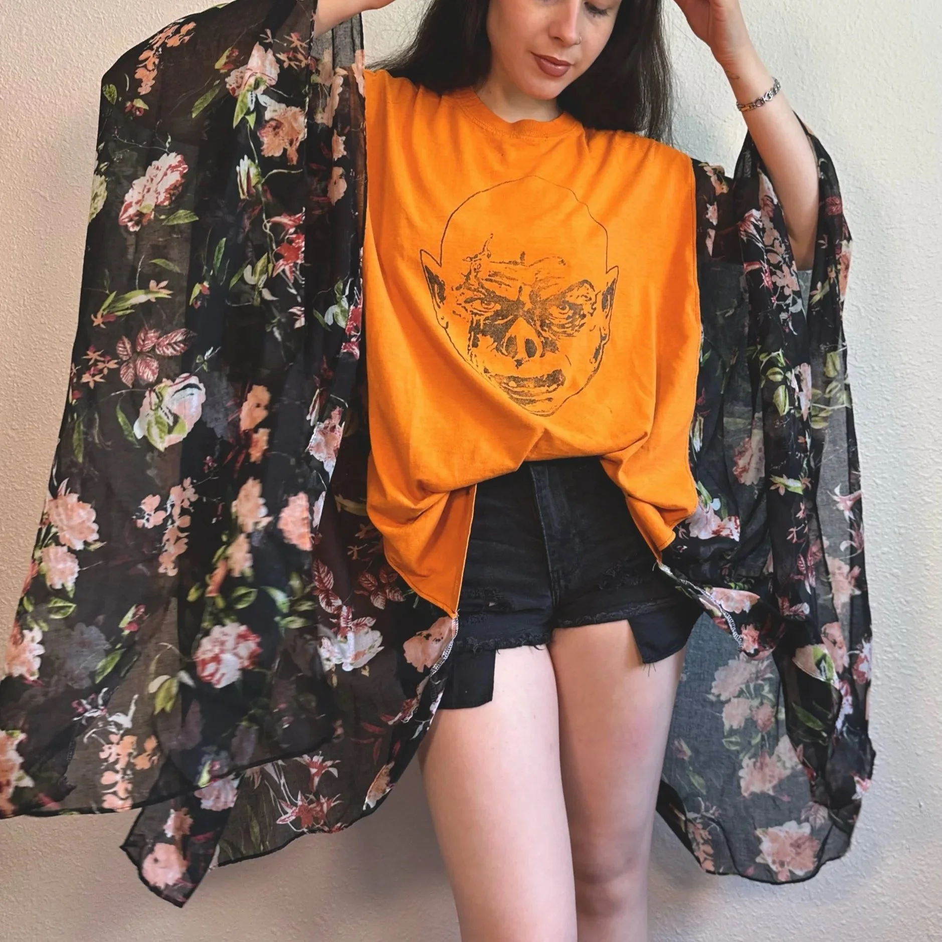 monster t-shawl | M-2X
