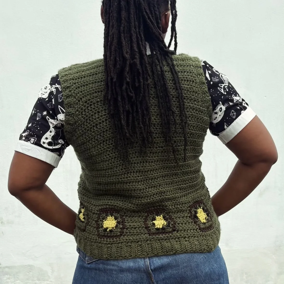 kiwi vest by @justforyou_fashions using the pair of vests pattern