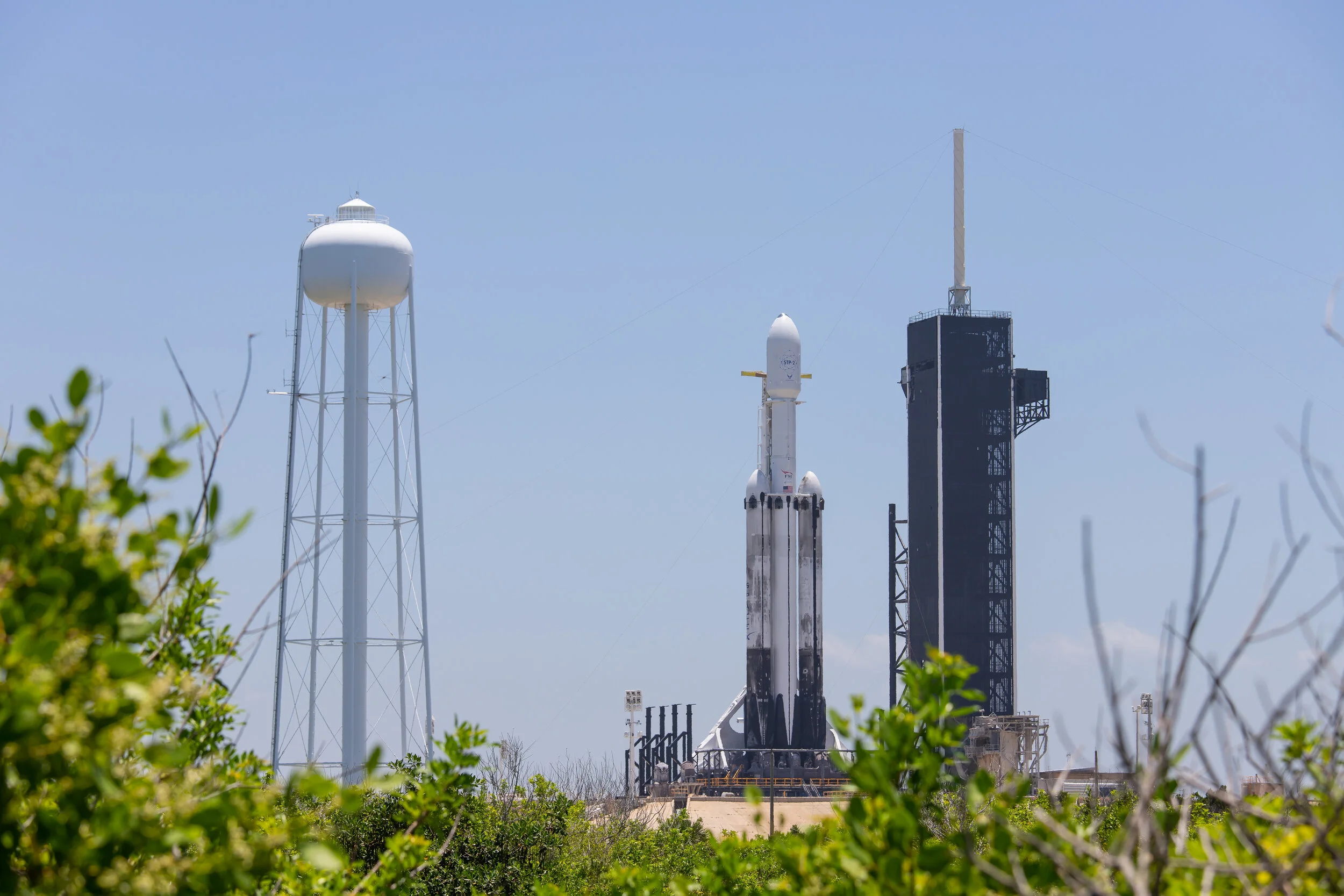 Falcon Heavy Pad Landscape.jpg
