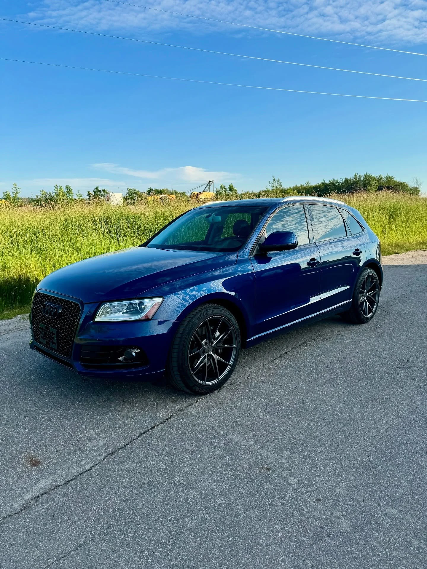 One of many vehicles we have detailed this season 🛞🧼

@cgmotorco 

#CarCare#CleanCar#BeforeAndAfter#AutoDetailingLife#ShineTherapy#GlossBoss#CarDetailers#DetailingAddicts