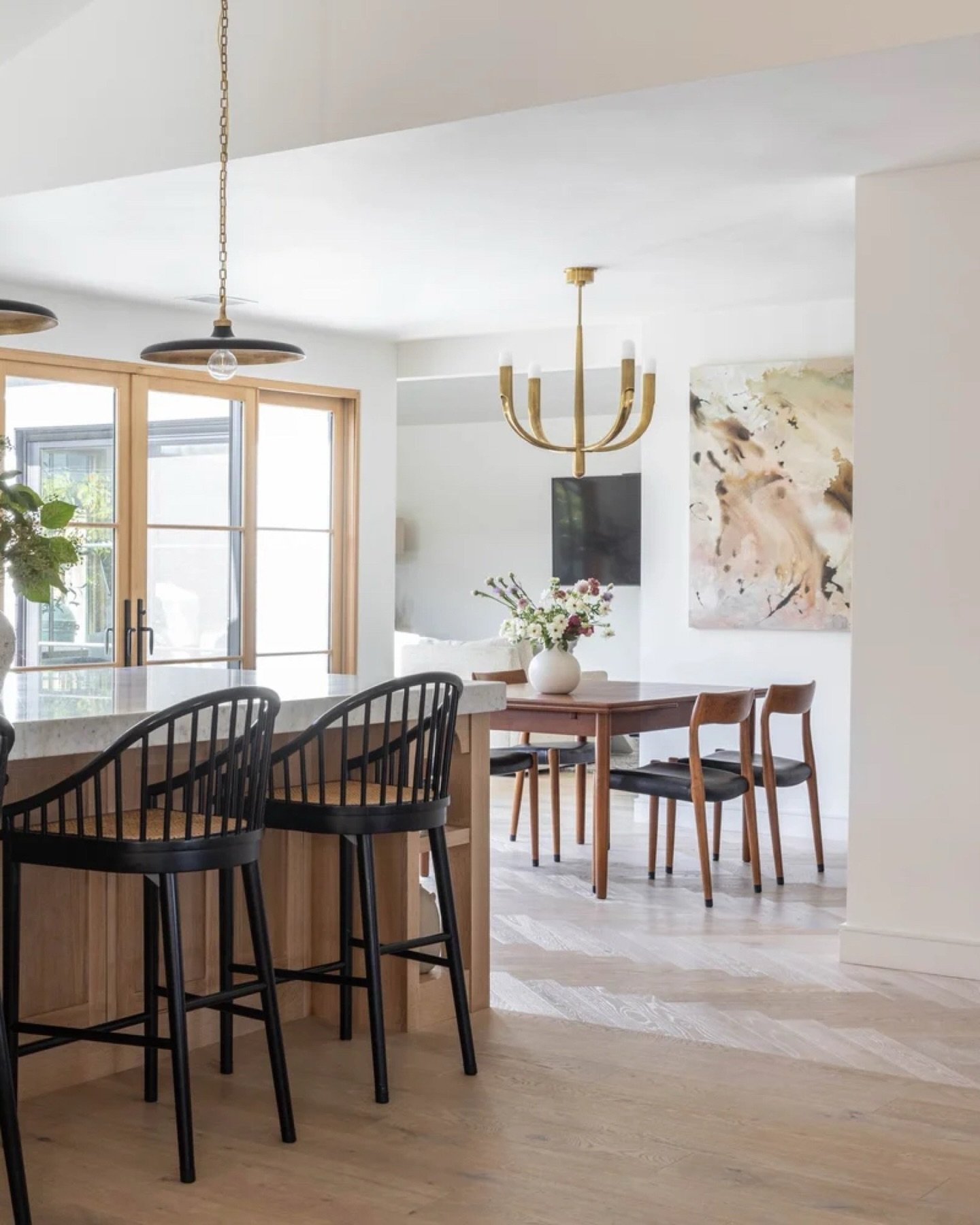 Most people see a finished room.
We see years of relationships at work.

This space didn&rsquo;t come together by chance.
It&rsquo;s the result of trusted partnerships. Lighting, furniture, finishes. All sourced and coordinated through vendors we kno