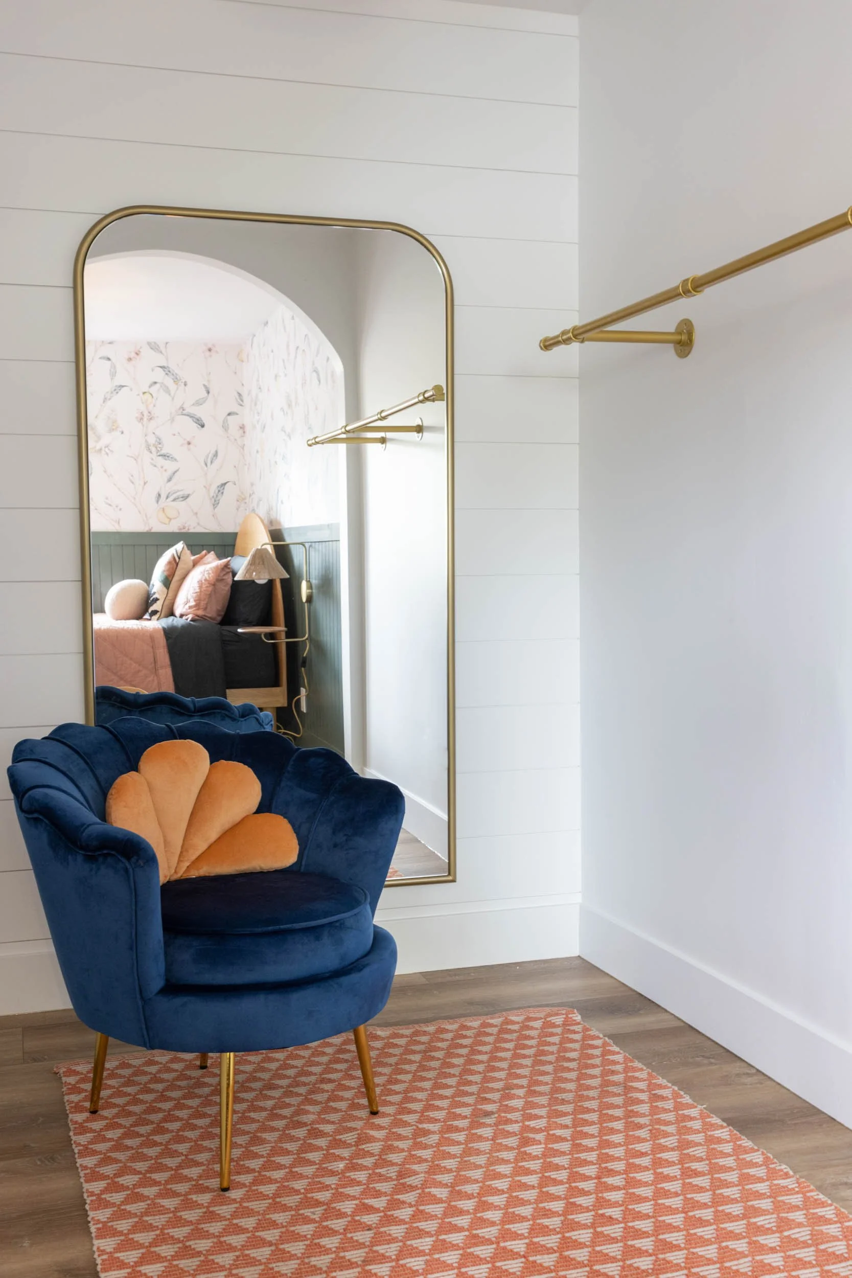 Reading nook with accent chair