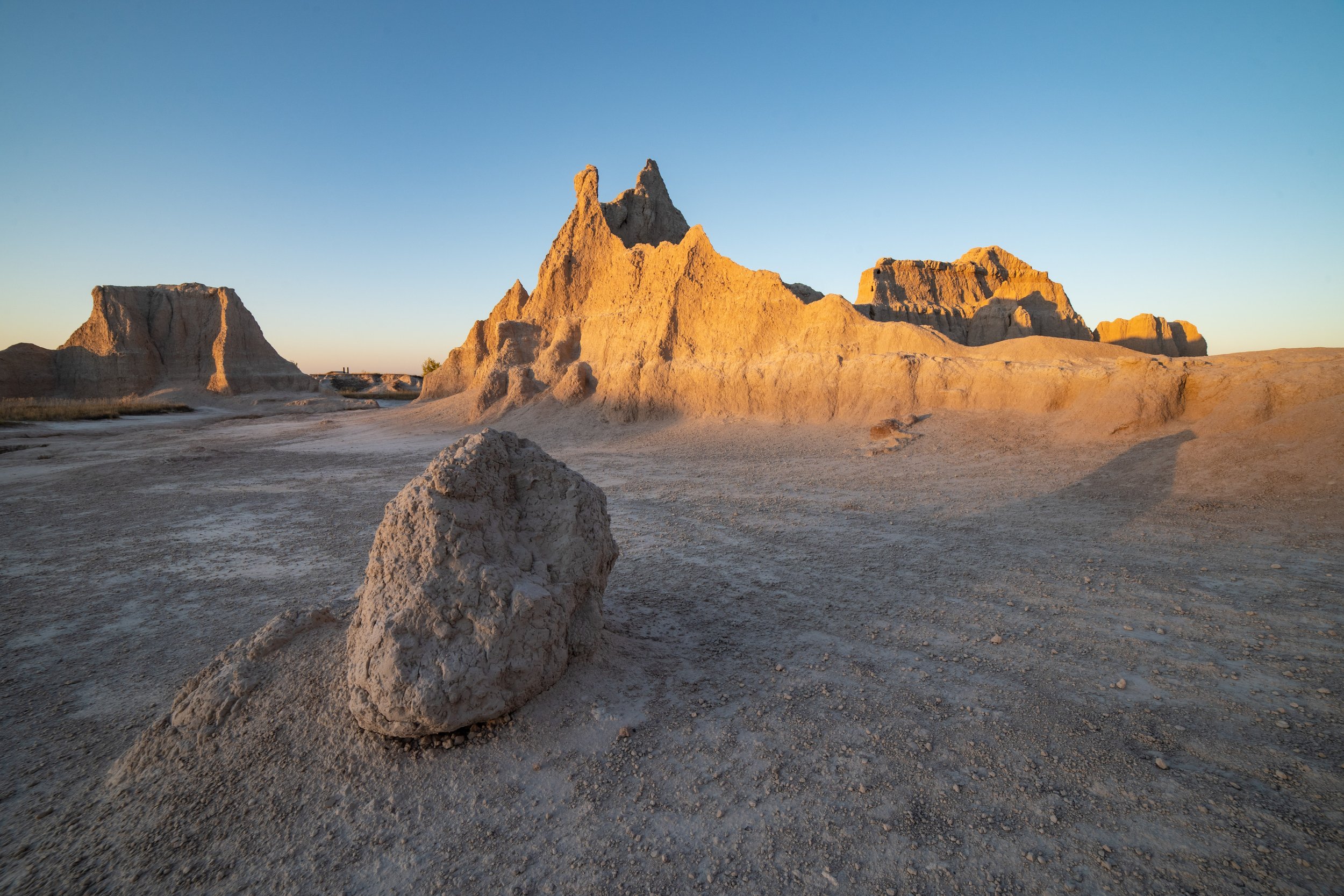 Fading Sun but with a Rock, Badlands National Park, South Dakota