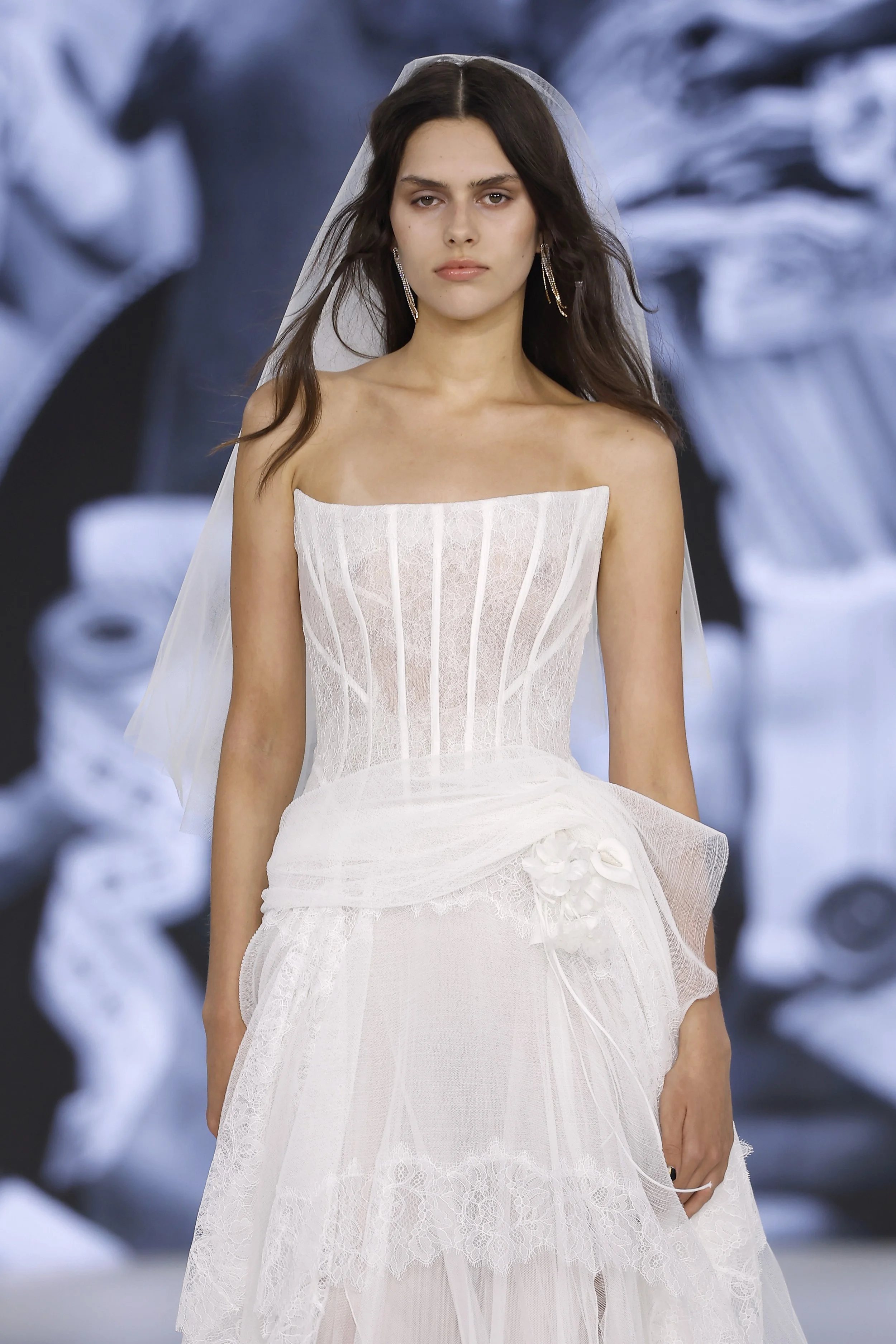 The_Bridal_Curator_Yolanchris_EPHYRA_2.jpg